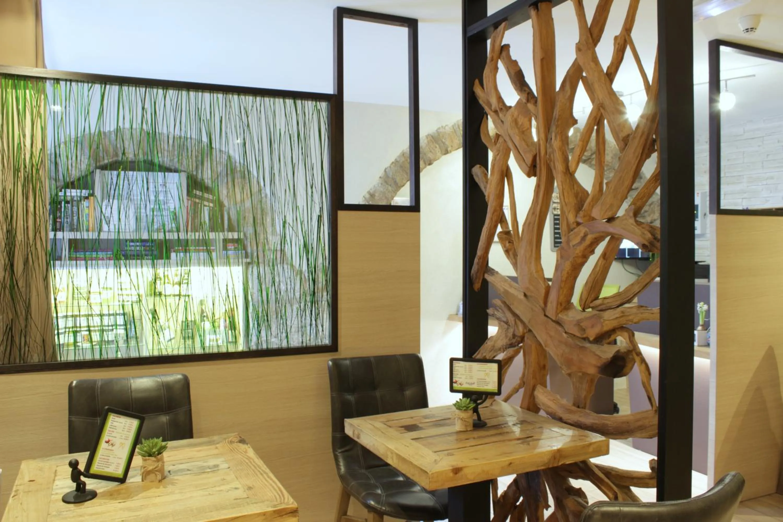 Lobby or reception in Atipik Hôtel