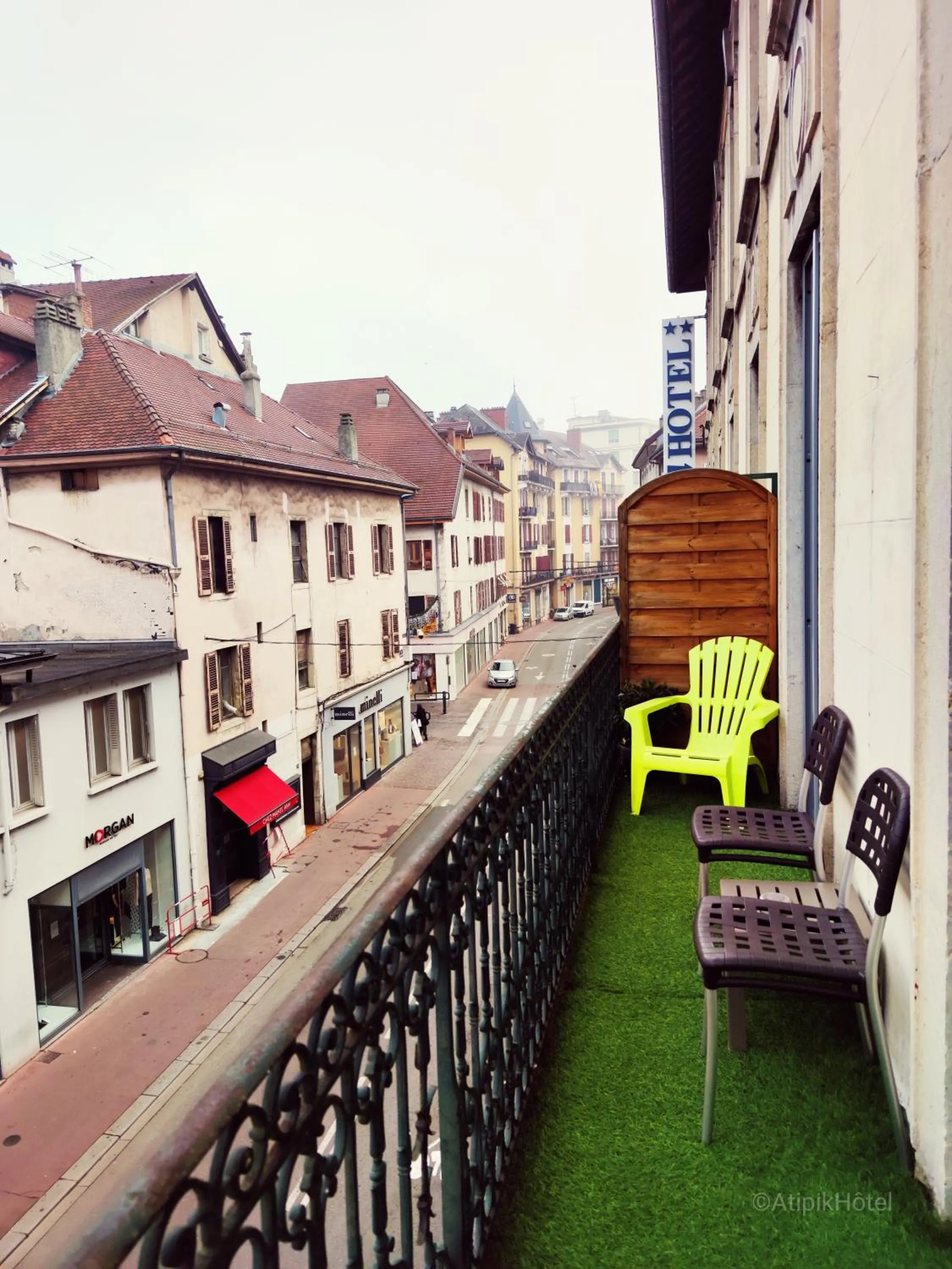 Balcony/Terrace in Atipik Hôtel