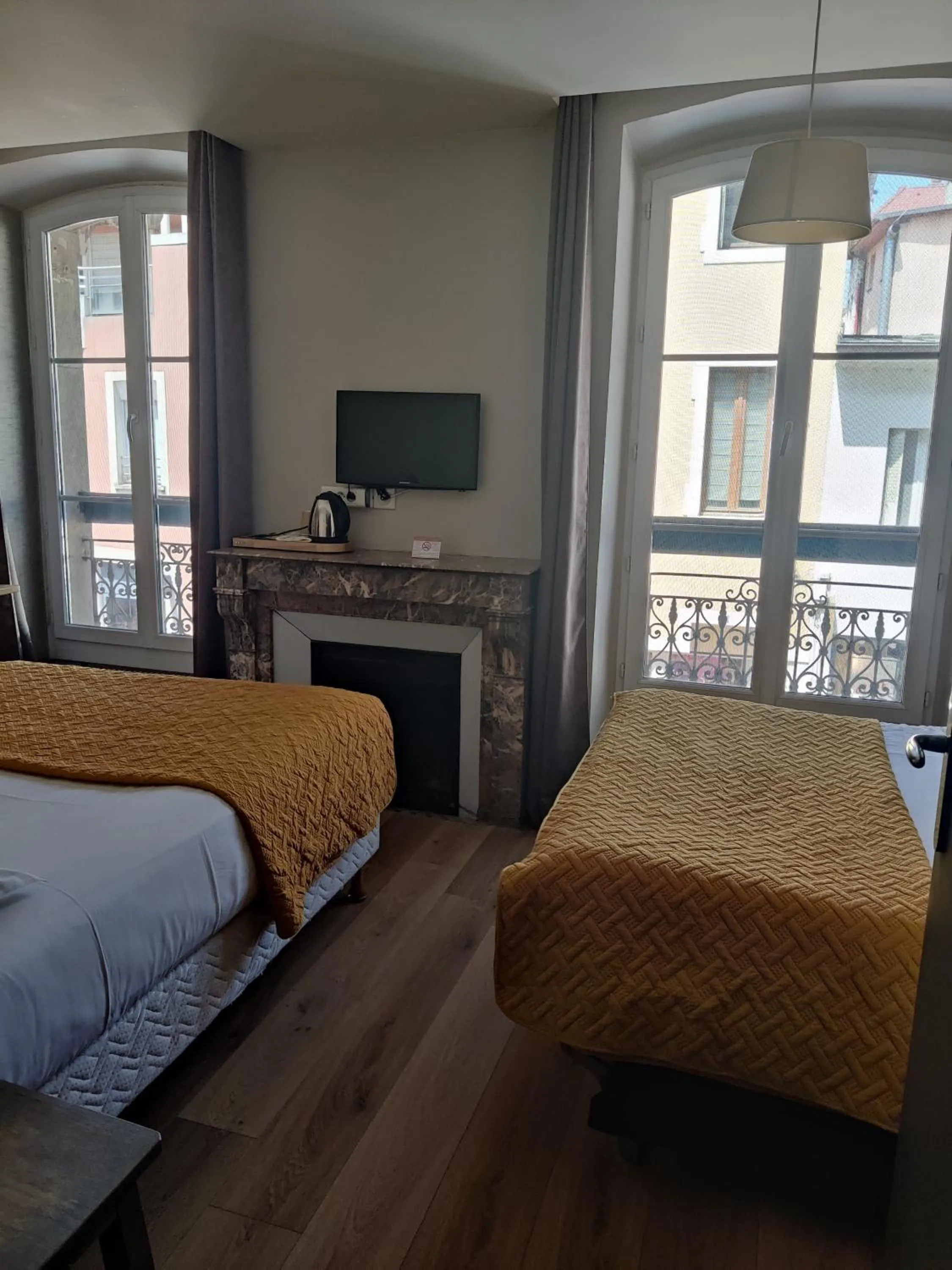 Bed in Atipik Hôtel