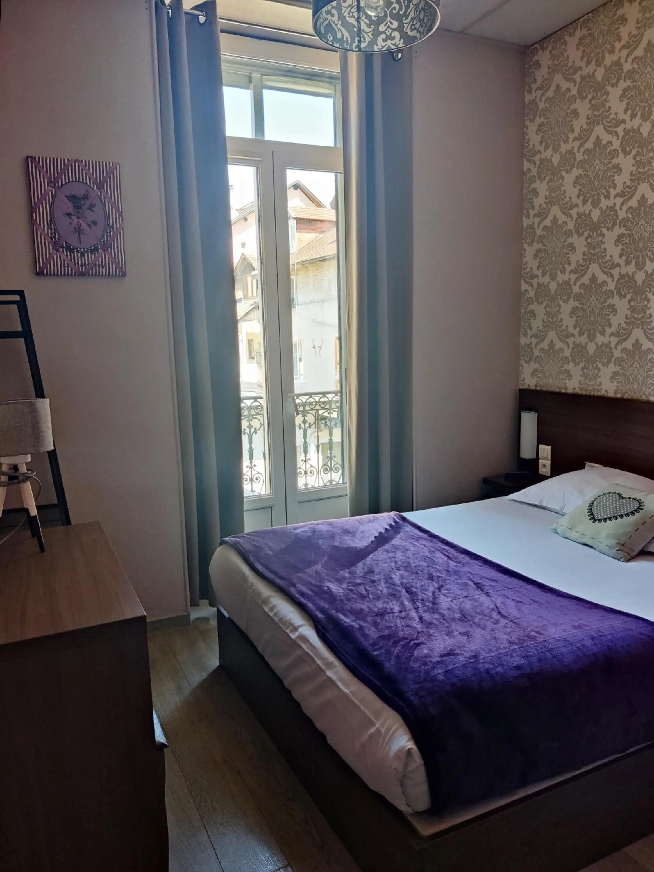 Bed in Atipik Hôtel