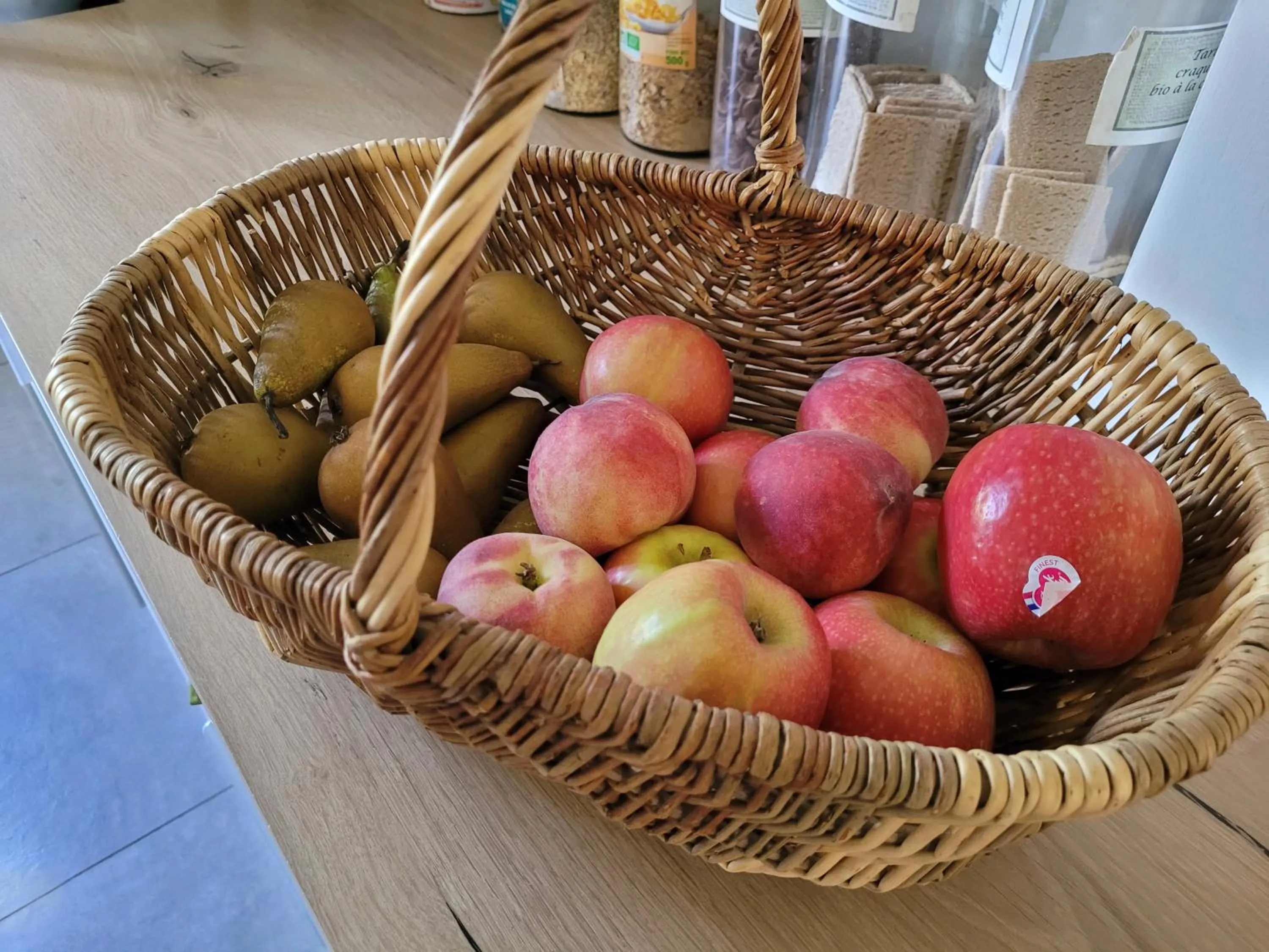 Restaurant/places to eat in Hôtel Restaurant Les Touristes