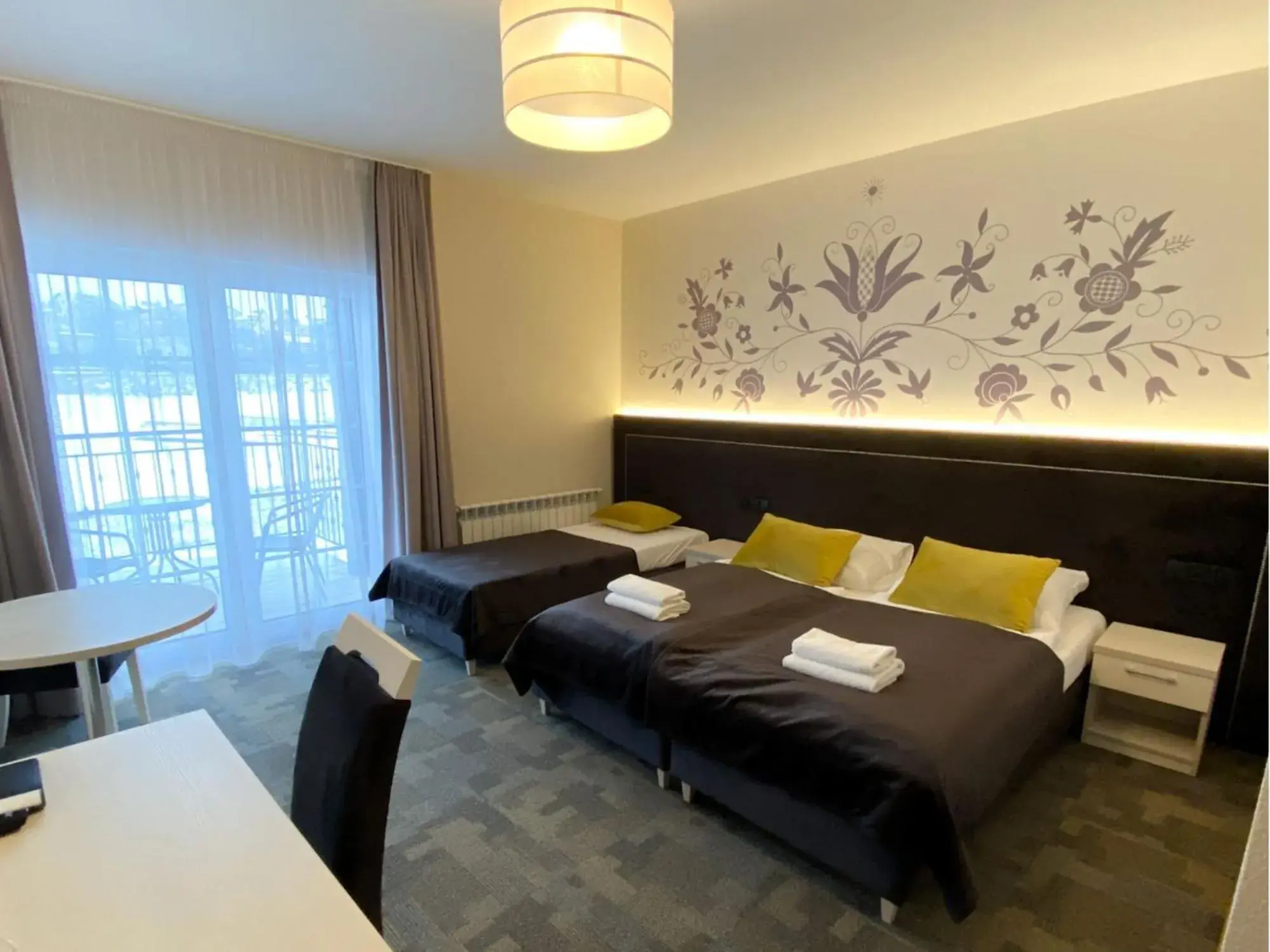 Deluxe Triple Room in "U Chłopa" Kompleks Wypoczynkowo-Konferencyjny Deluxe Triple Room in "U Chłopa" Kompleks Wypoczynkowo-Konferencyjny