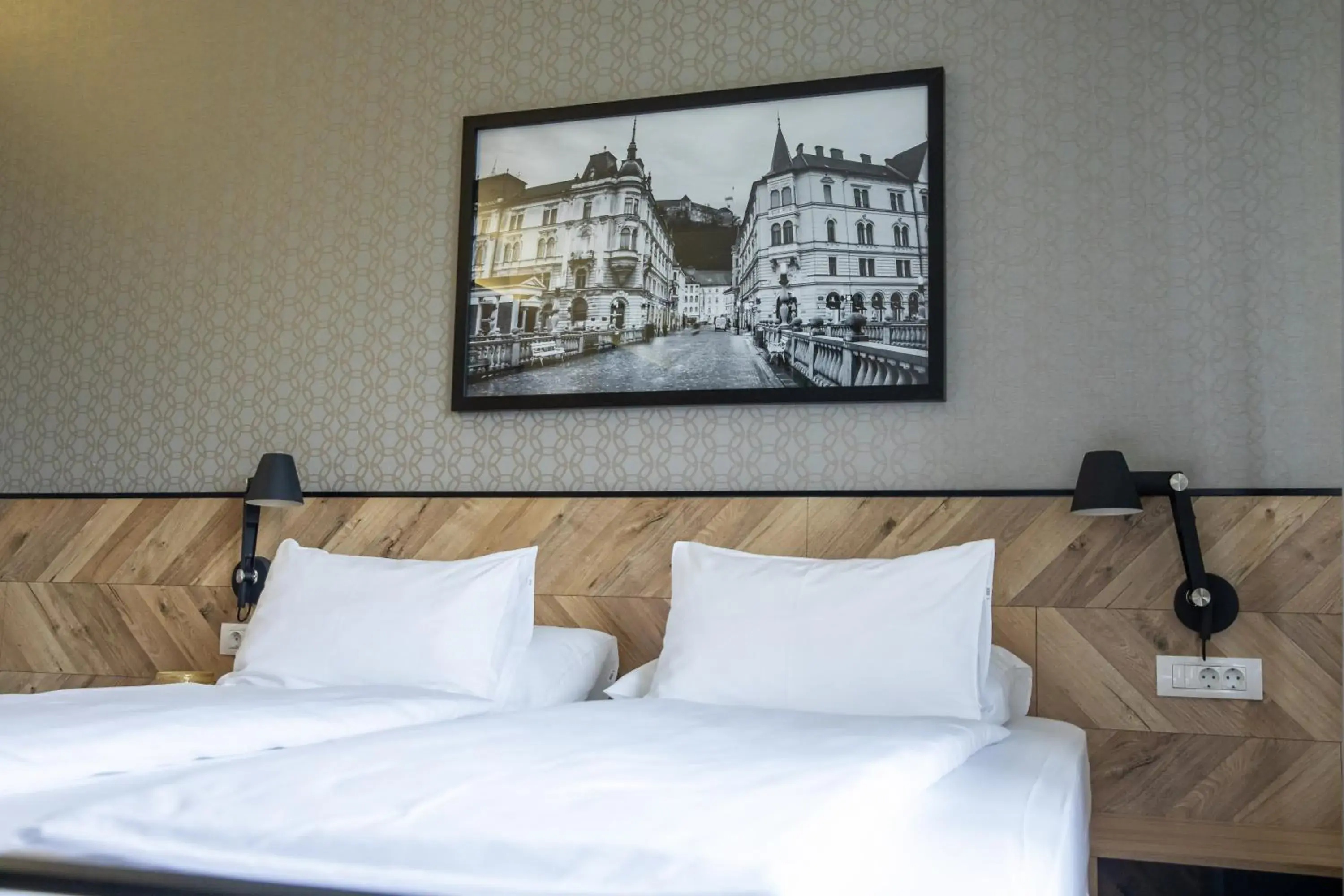 Bed in Urban Boutique Hotel Center Bed in Urban Boutique Hotel Center