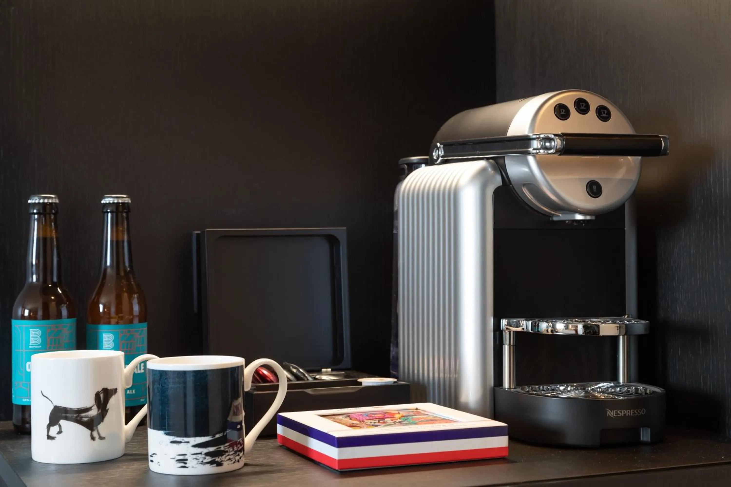 Photo of the whole room in voco Paris Montparnasse by IHG