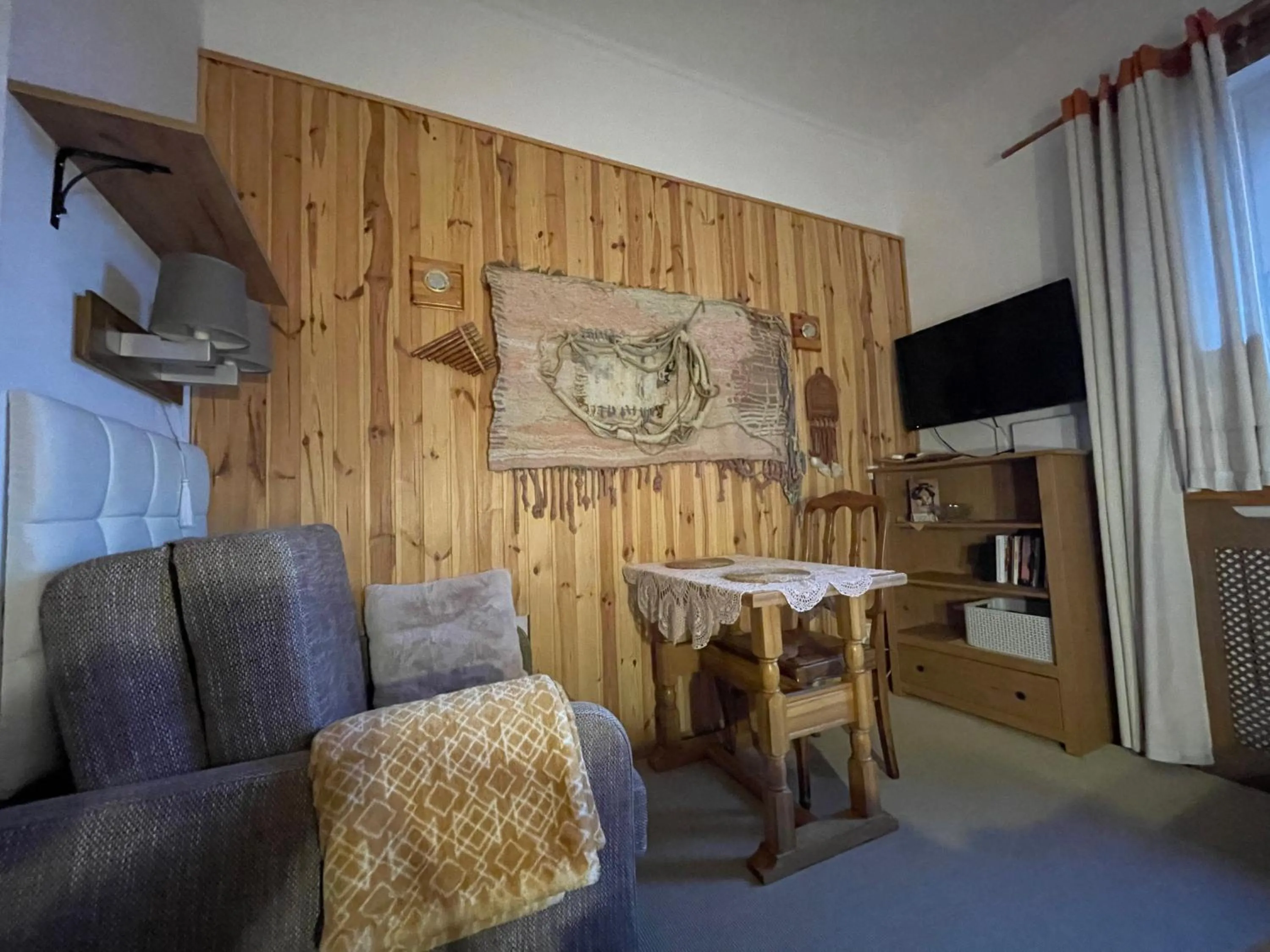 TV and multimedia in Apartamenty pod Wiciokrzewem