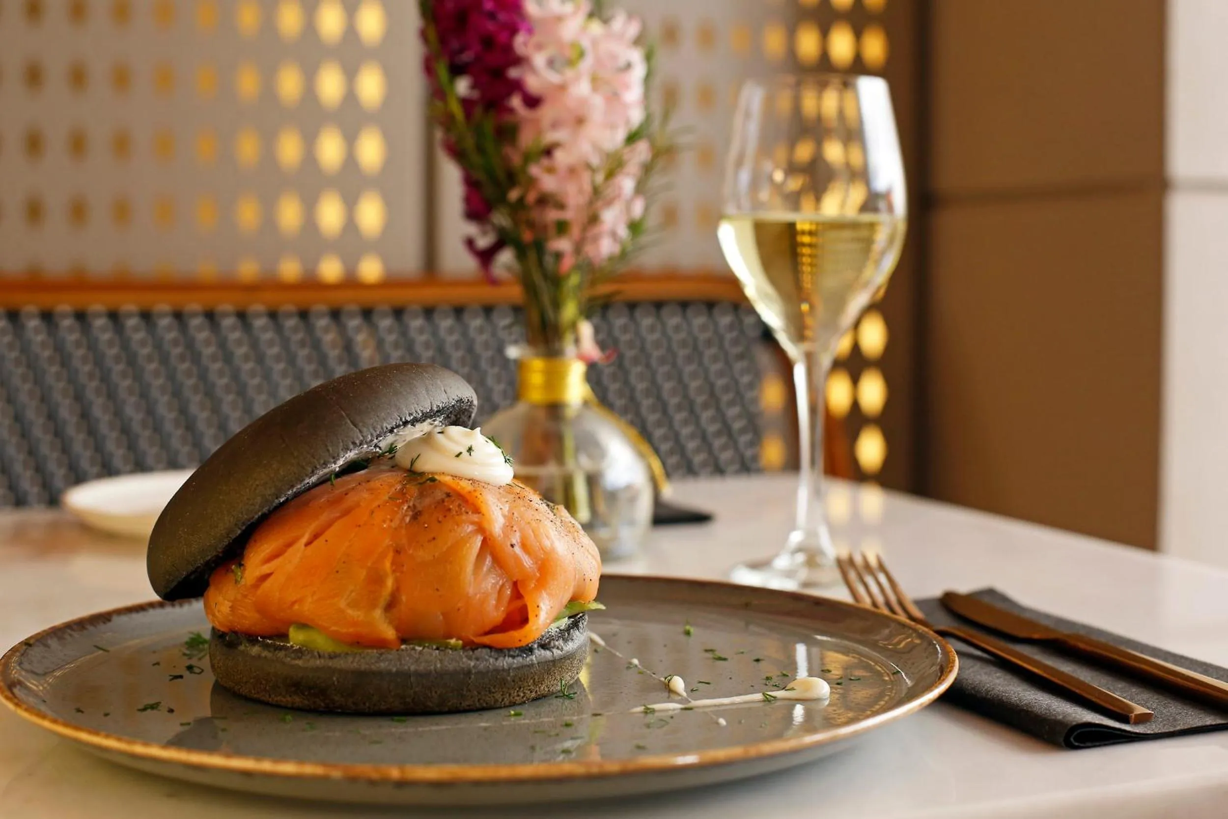 Restaurant/places to eat in Hotel Lozenge