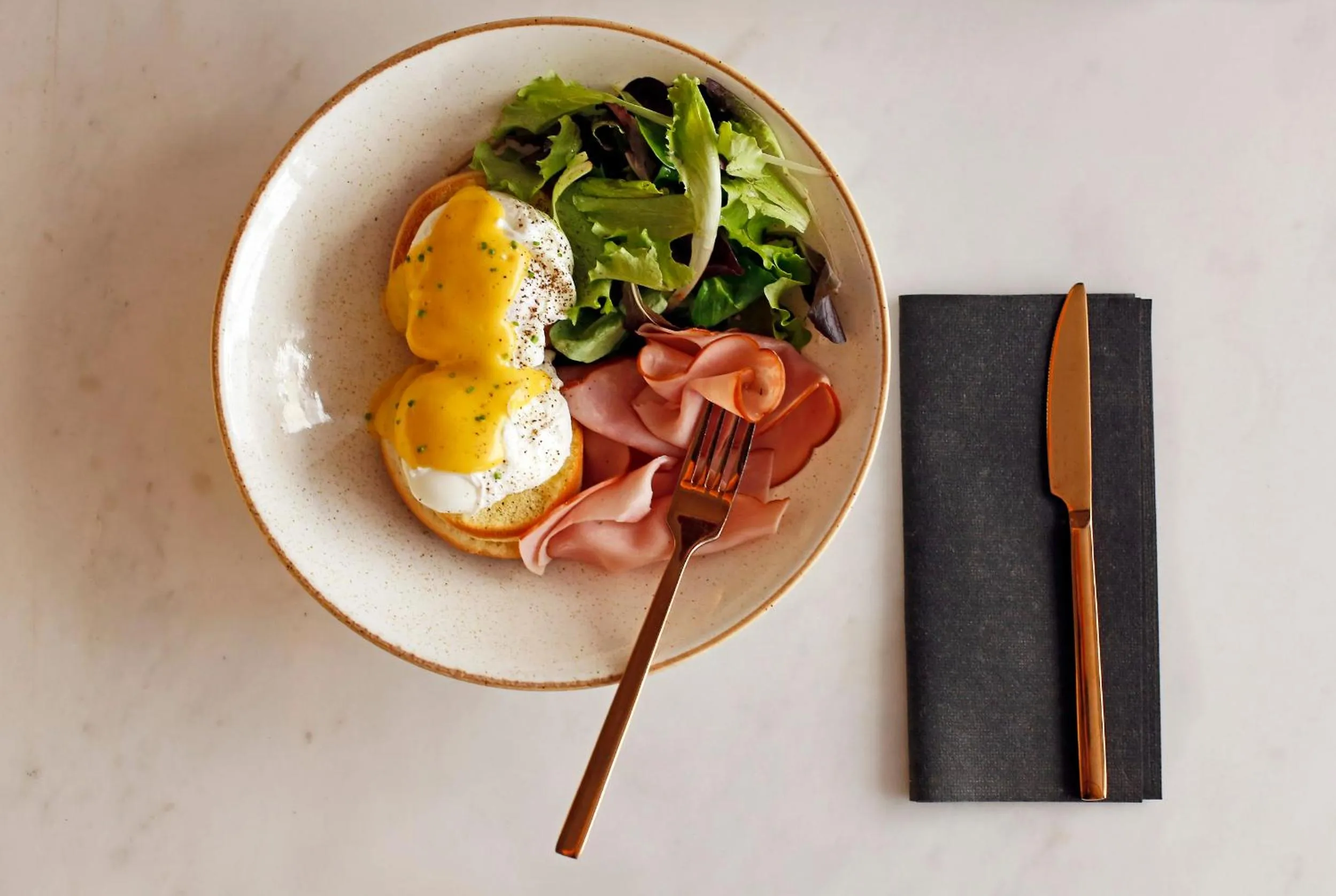 Restaurant/places to eat in Hotel Lozenge