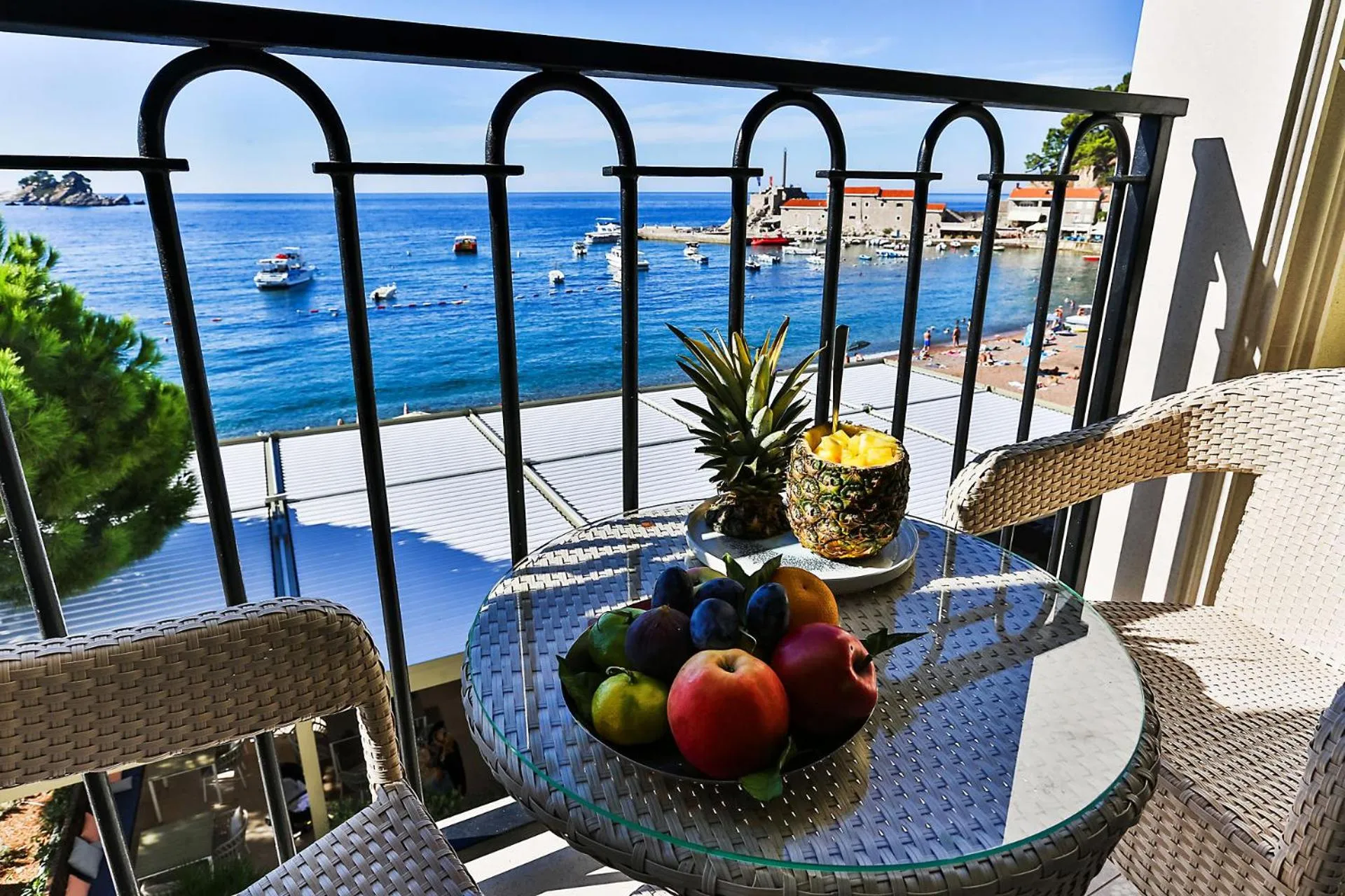 Sea view in Hotel Riva by Aycon