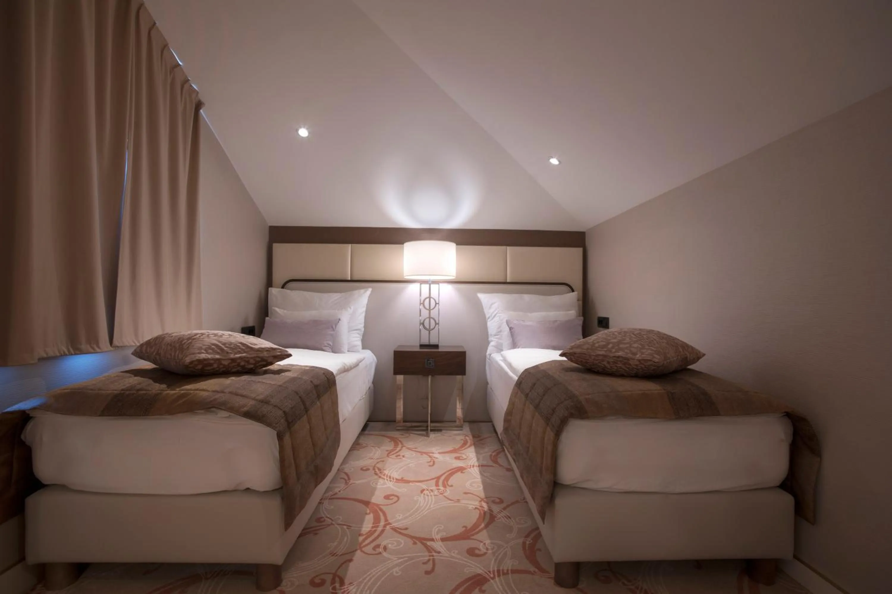 Bedroom, Bed in Hotel Riva by Aycon