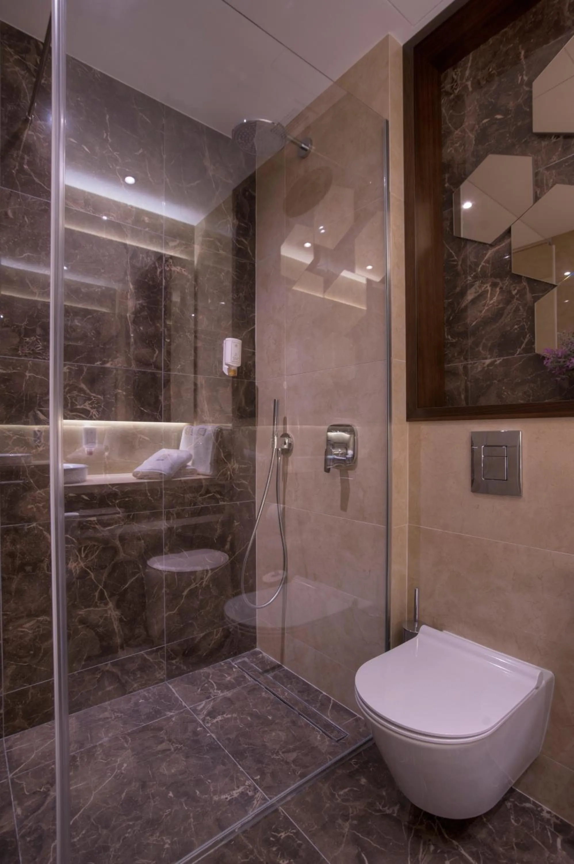 Bathroom in Hotel Riva by Aycon