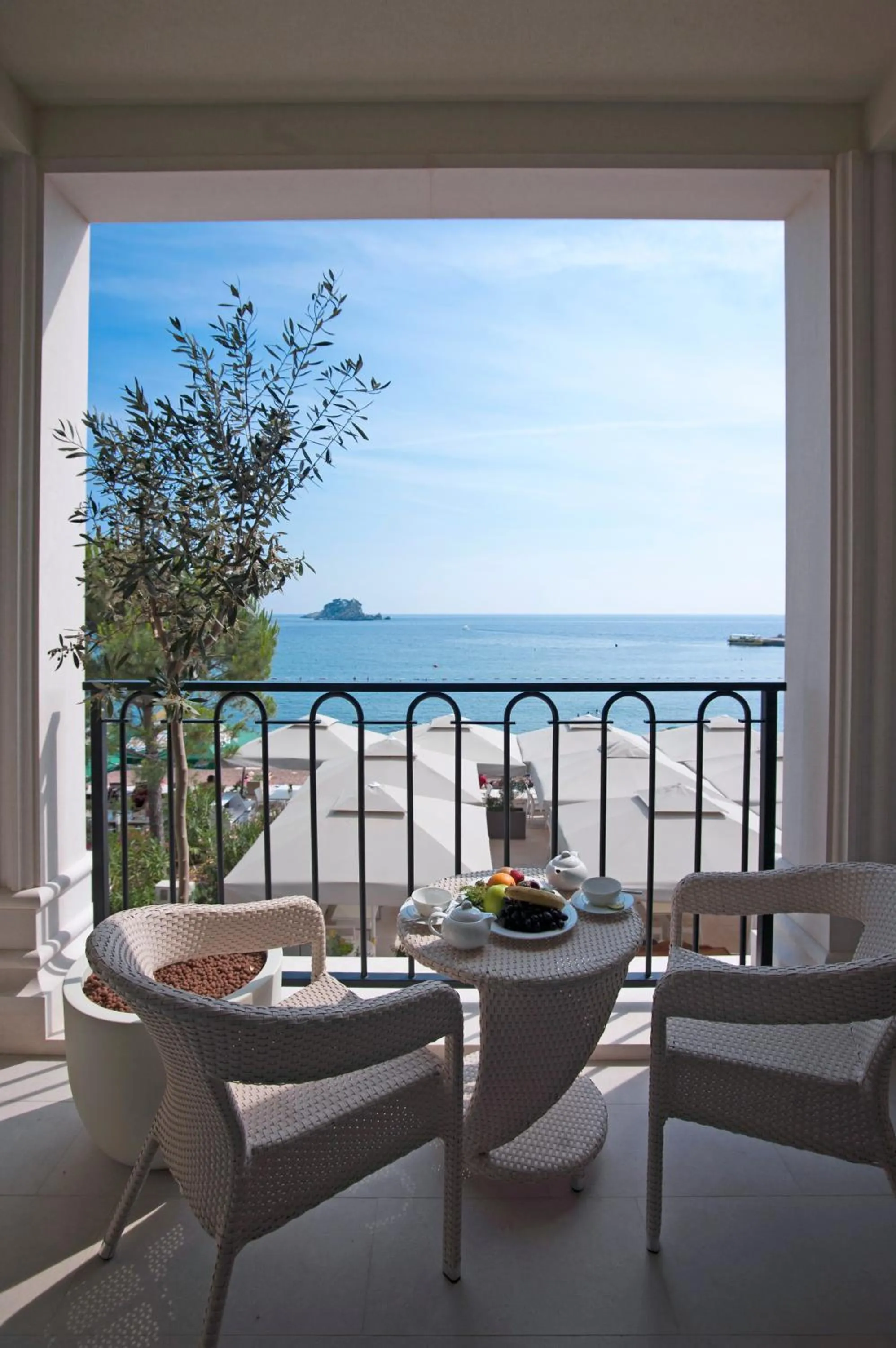 Sea view in Hotel Riva by Aycon