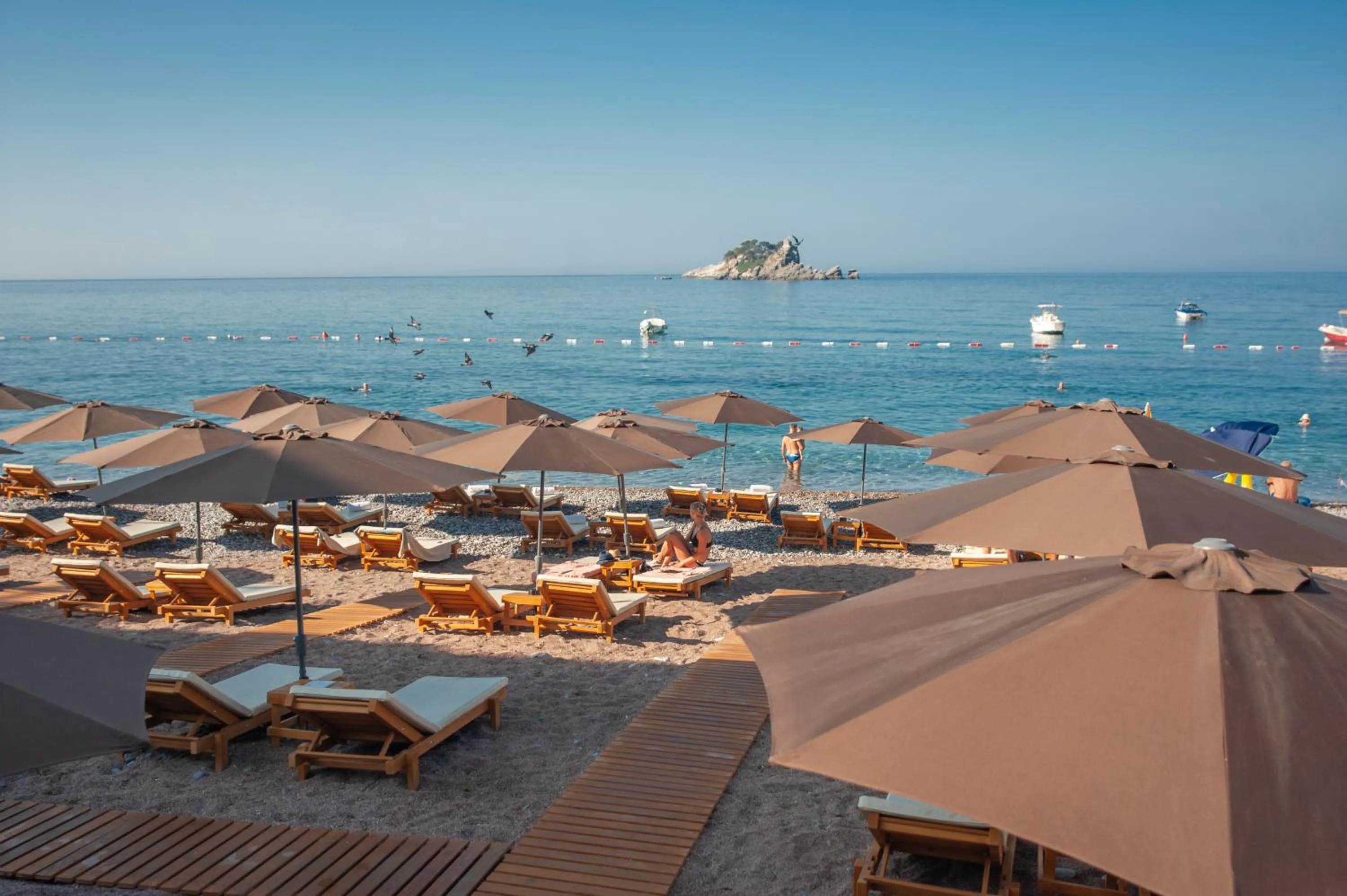 Beach in Hotel Riva by Aycon