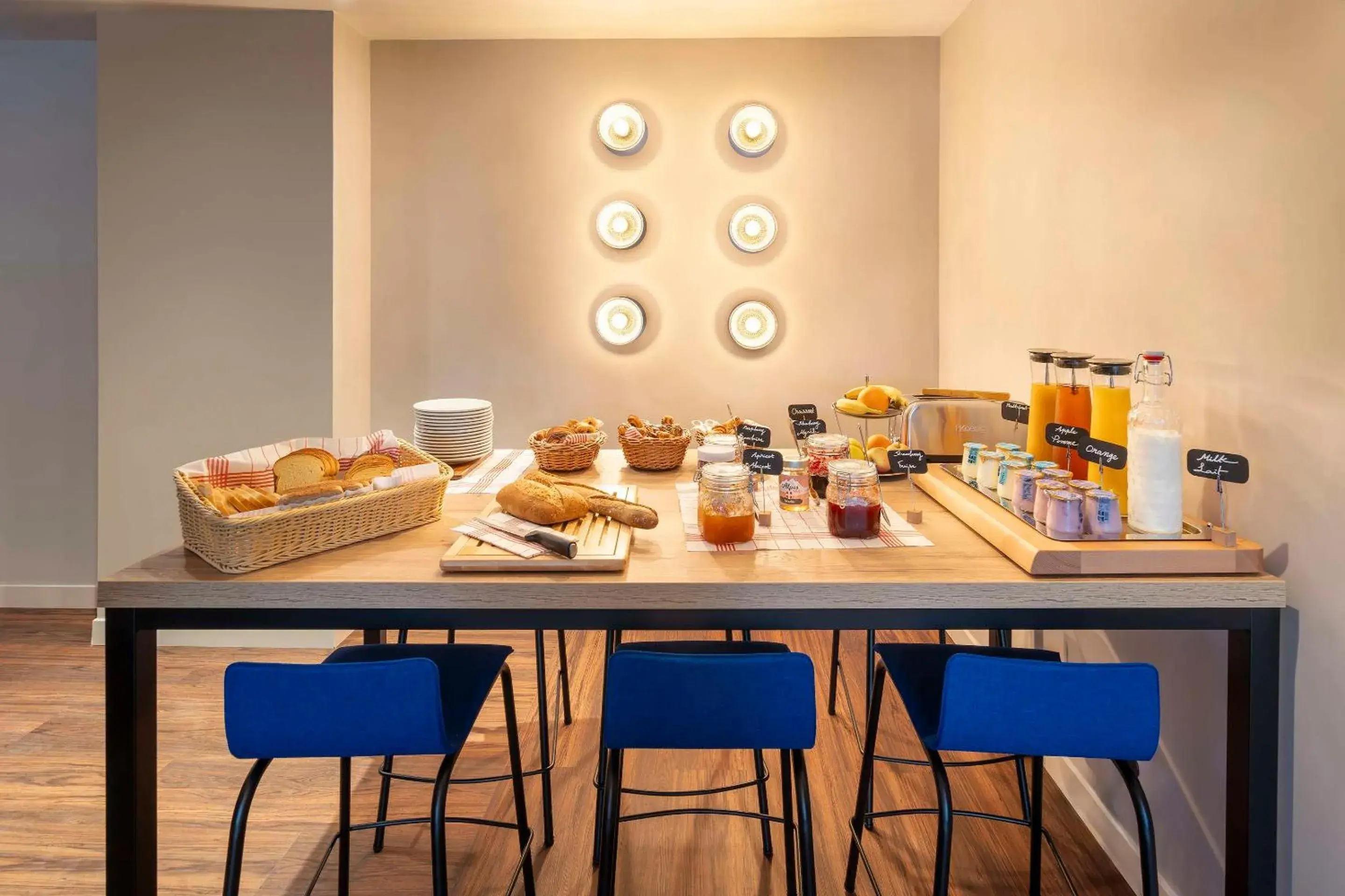 Food and drinks in Best Western Kobalt Annecy Nord - Epagny Food and drinks in Best Western Kobalt Annecy Nord - Epagny