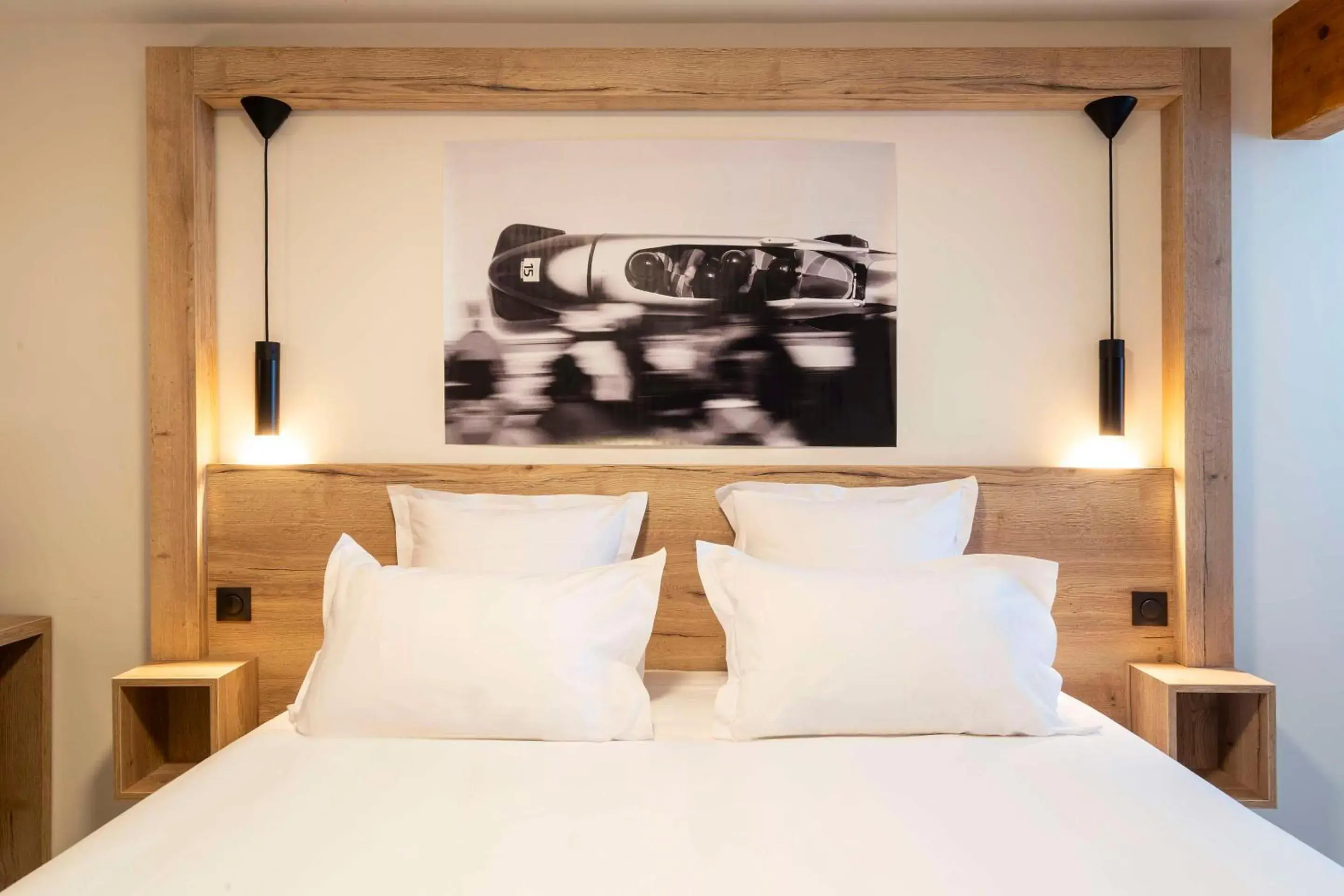 Bedroom, Bed in Best Western Kobalt Annecy Nord - Epagny Bedroom, Bed in Best Western Kobalt Annecy Nord - Epagny