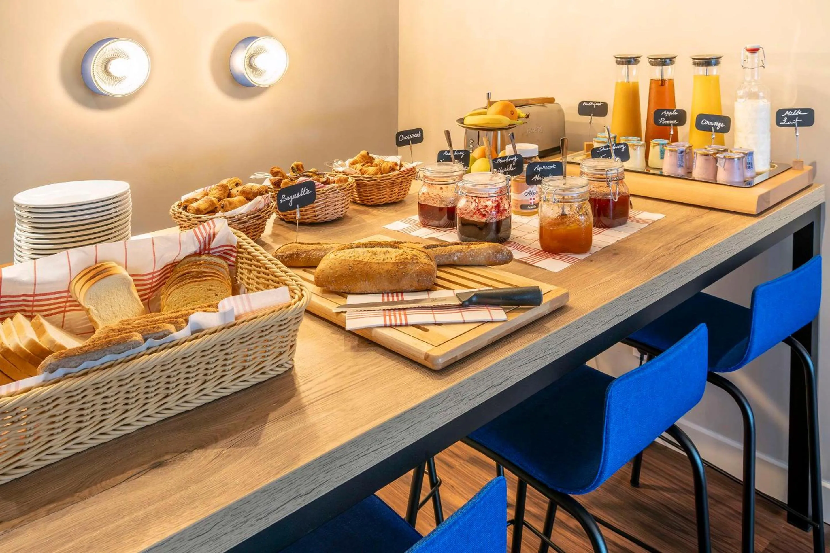 Food and drinks in Best Western Kobalt Annecy Nord - Epagny