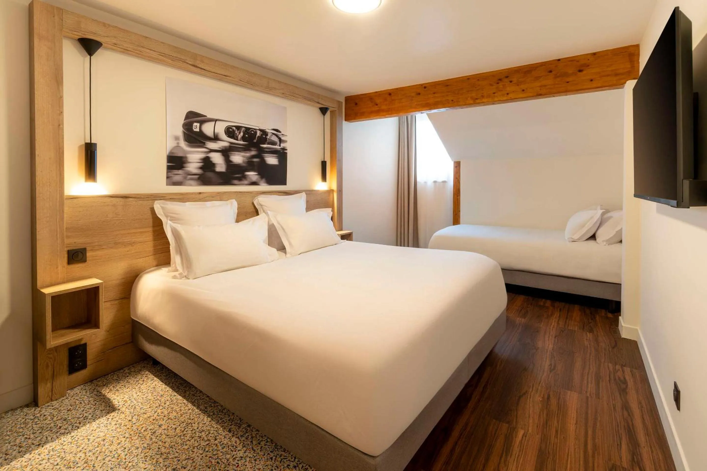 Bedroom, Bed in Best Western Kobalt Annecy Nord - Epagny