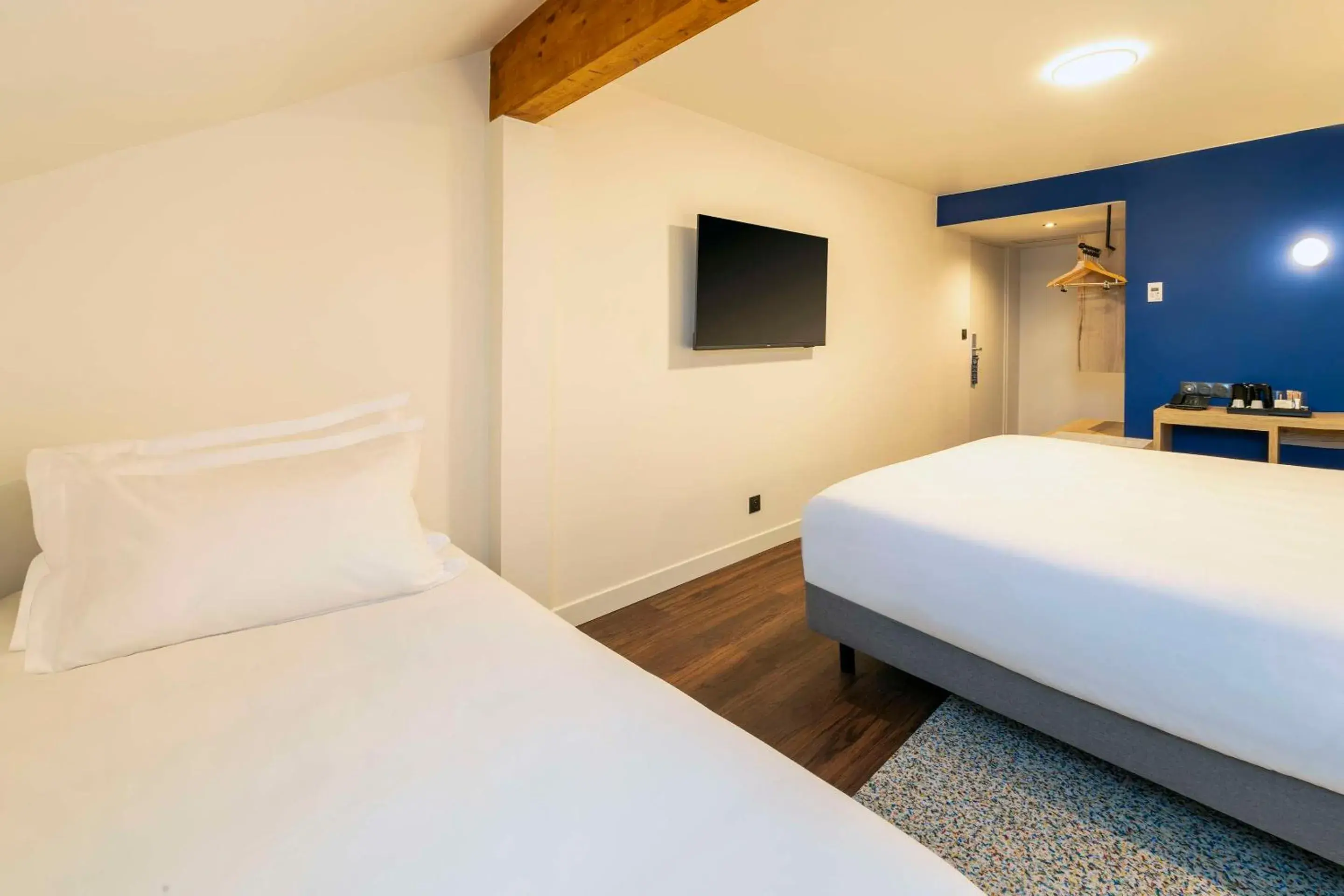 Bed in Best Western Kobalt Annecy Nord - Epagny Bed in Best Western Kobalt Annecy Nord - Epagny