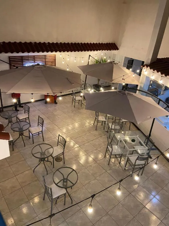 Hotel Venture