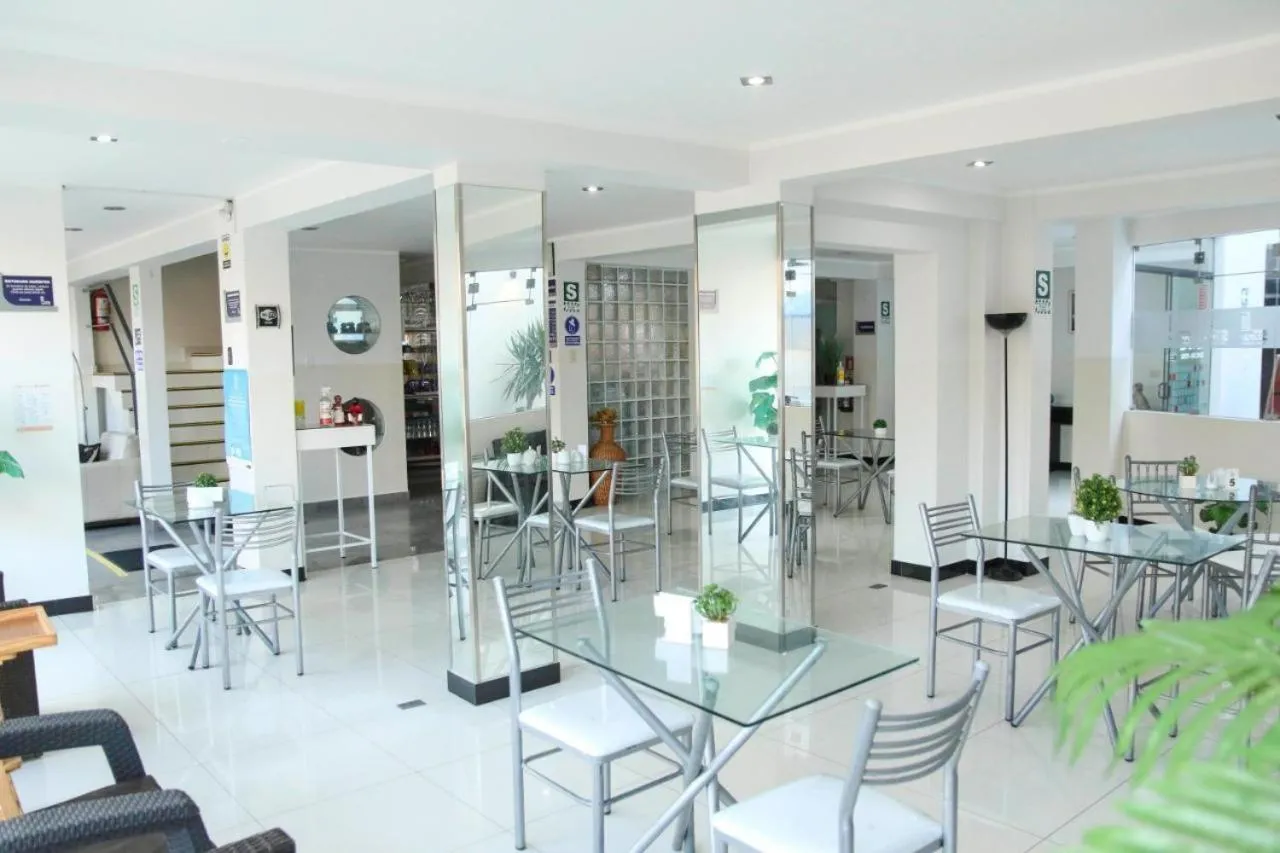 Hotel Venture