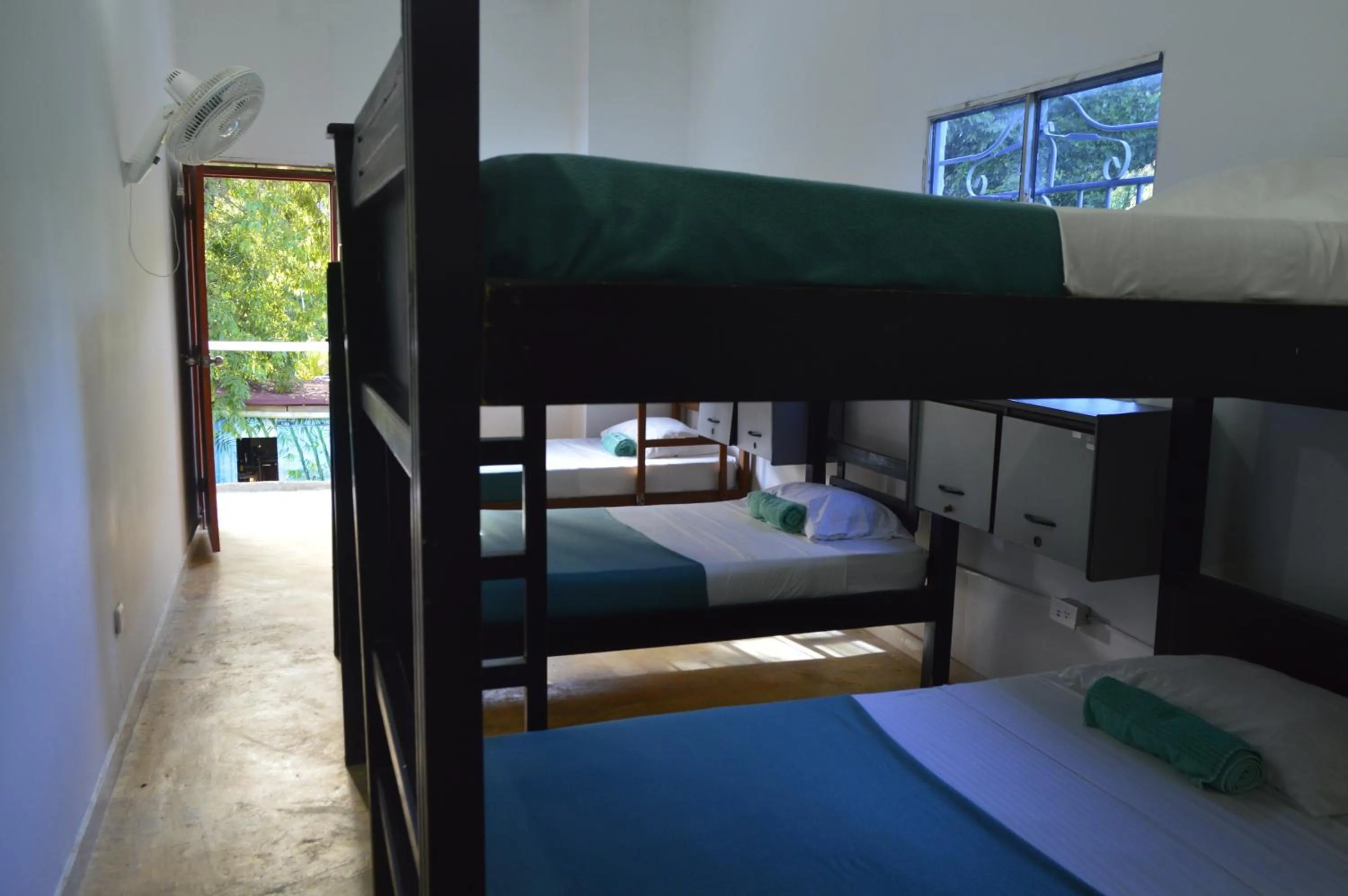Bed in 6-Bed Mixed Dormitory Room in Dunarinka