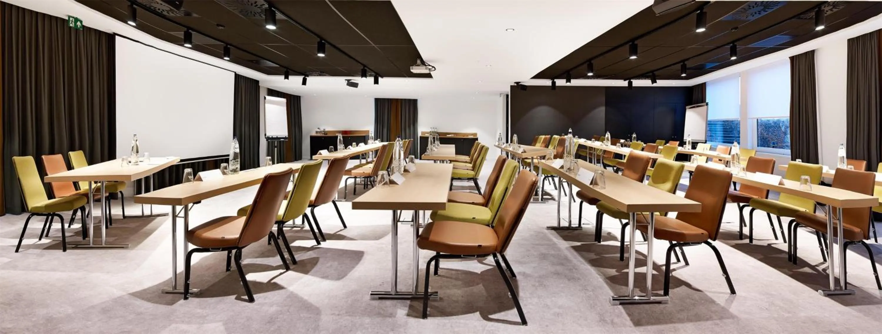 Meeting/conference room in Park Inn By Radisson Brussels Airport