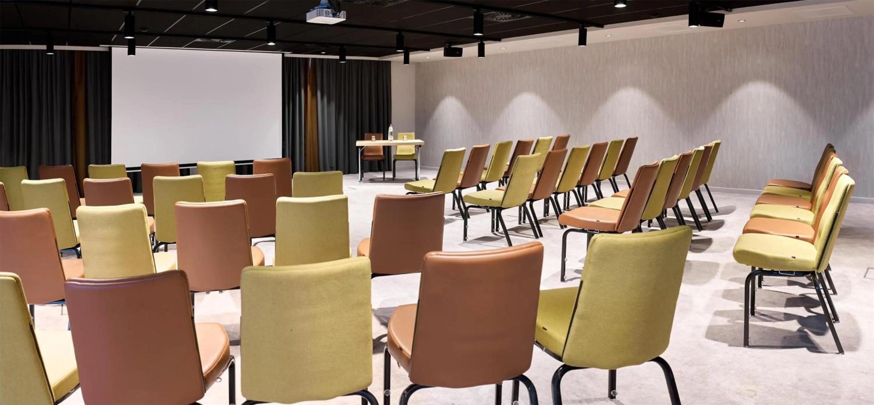 Meeting/conference room in Park Inn By Radisson Brussels Airport
