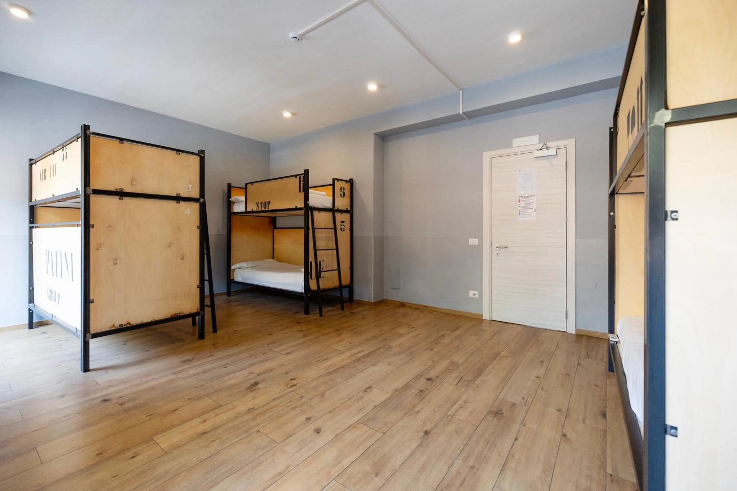 bunk bed, Bed in Hostel Trastevere