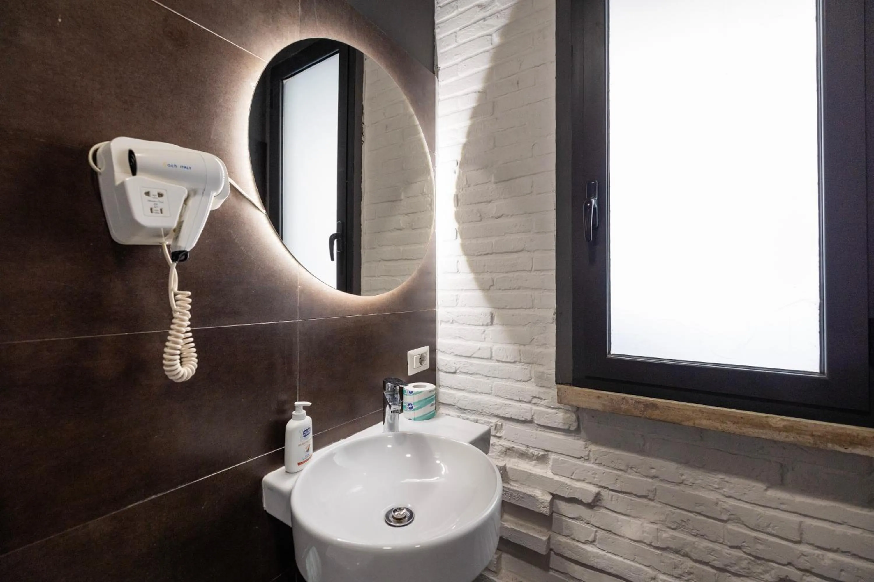 Bathroom in Hostel Trastevere