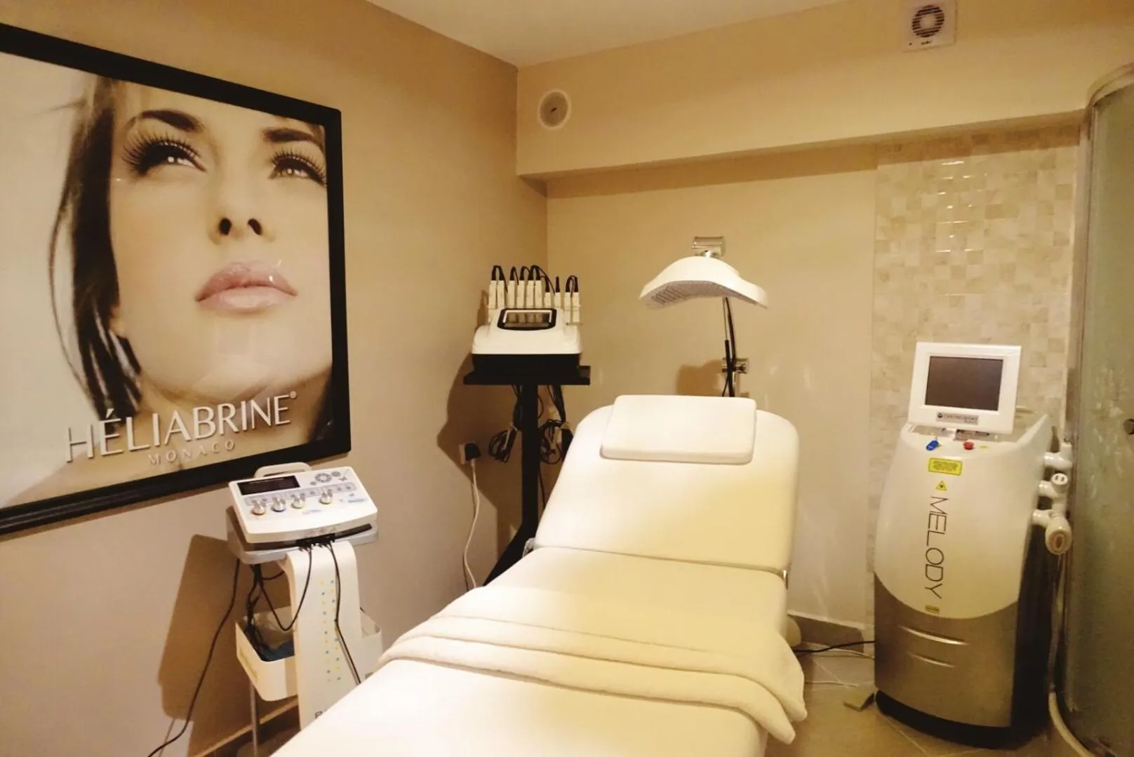 Massage in Aparthotel Les Oliviers Suites & Spa