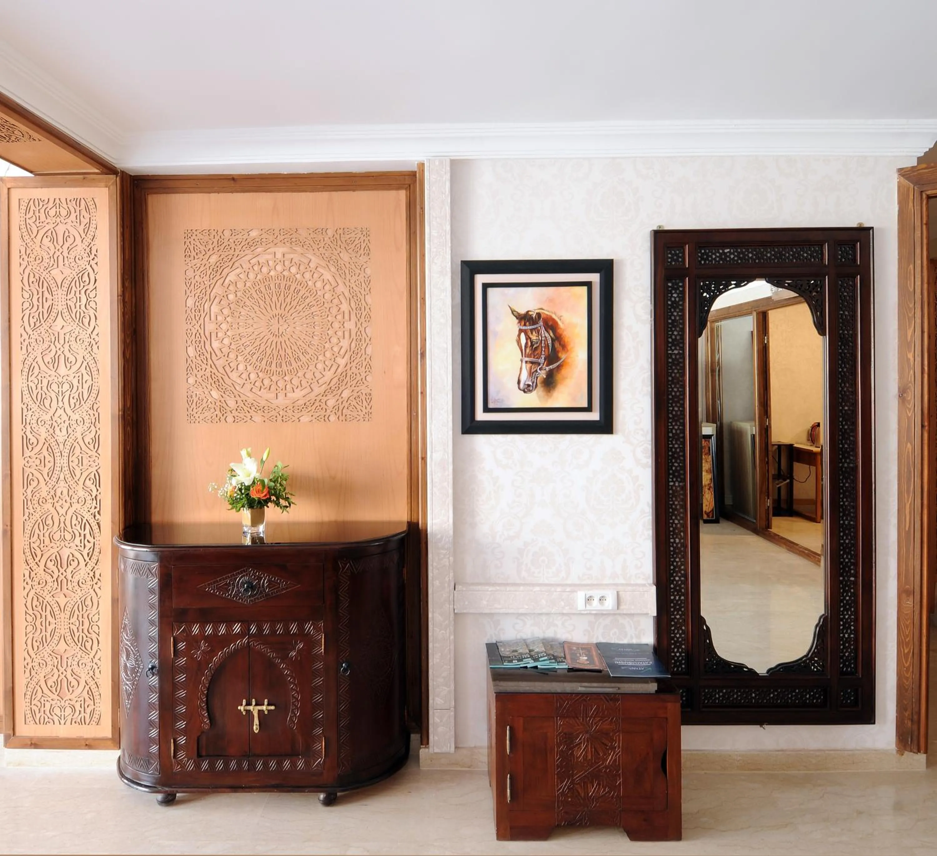 Lobby or reception in Aparthotel Les Oliviers Suites & Spa