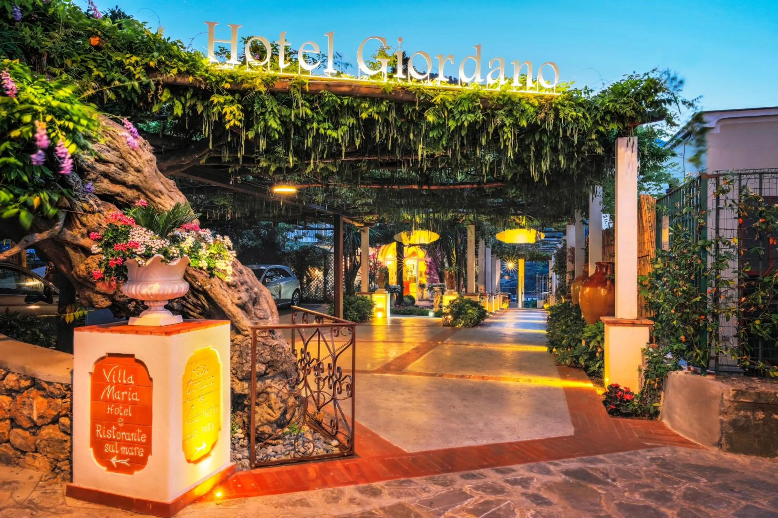 Facade/entrance in Hotel Giordano