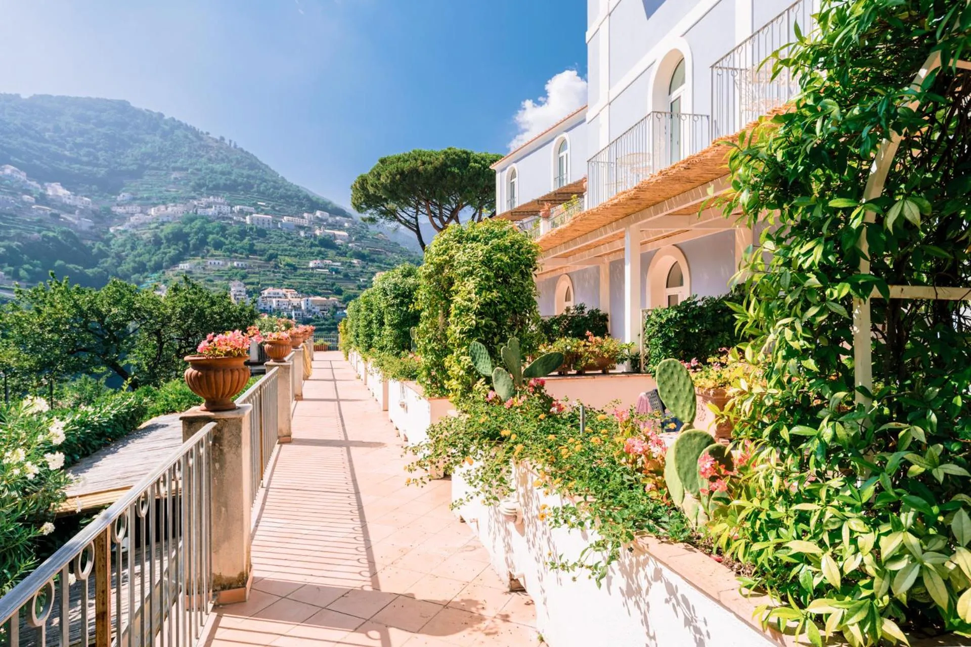 Property building in Hotel Giordano