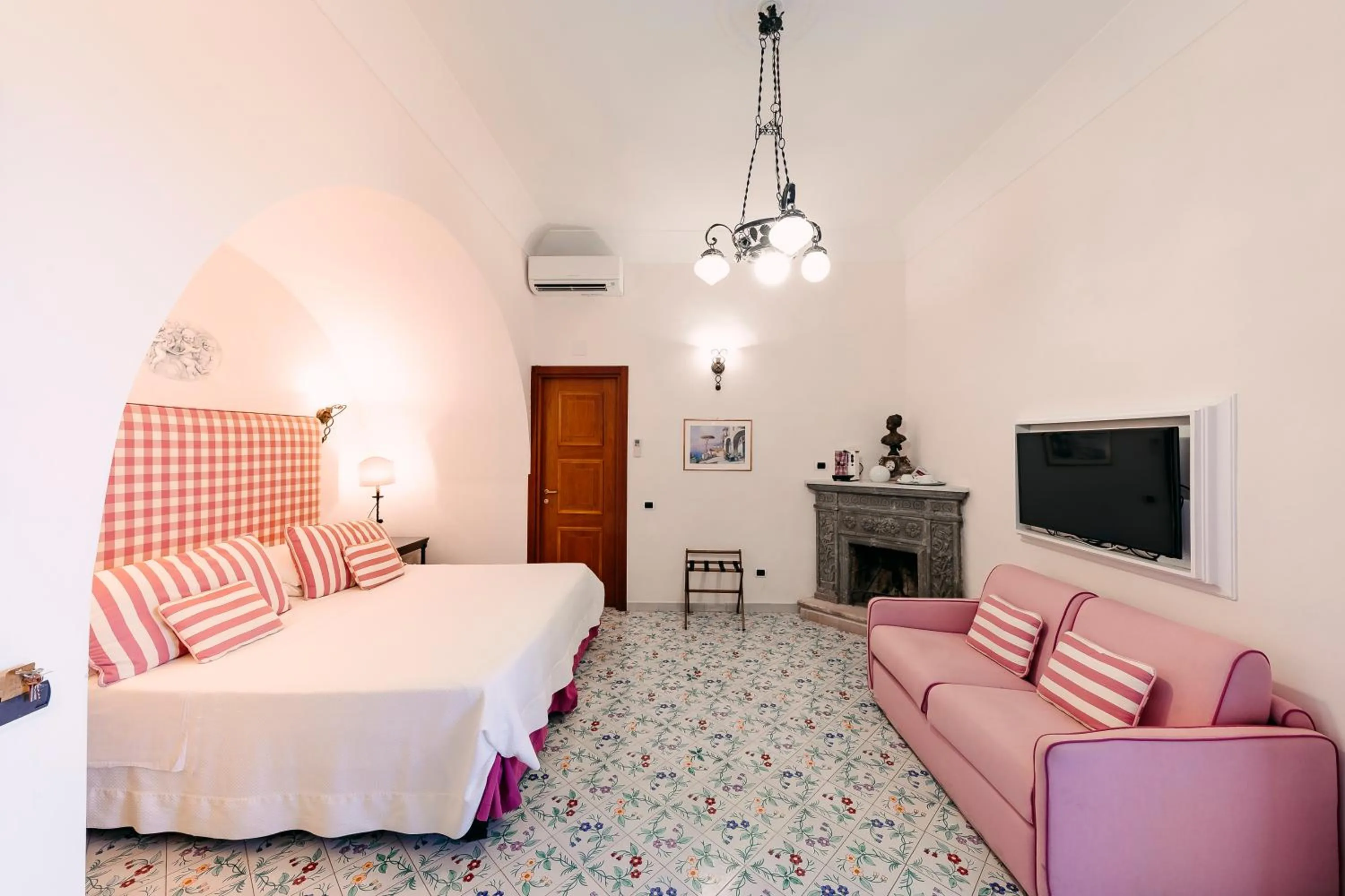 Photo of the whole room, Bed in Hotel Villa Maria