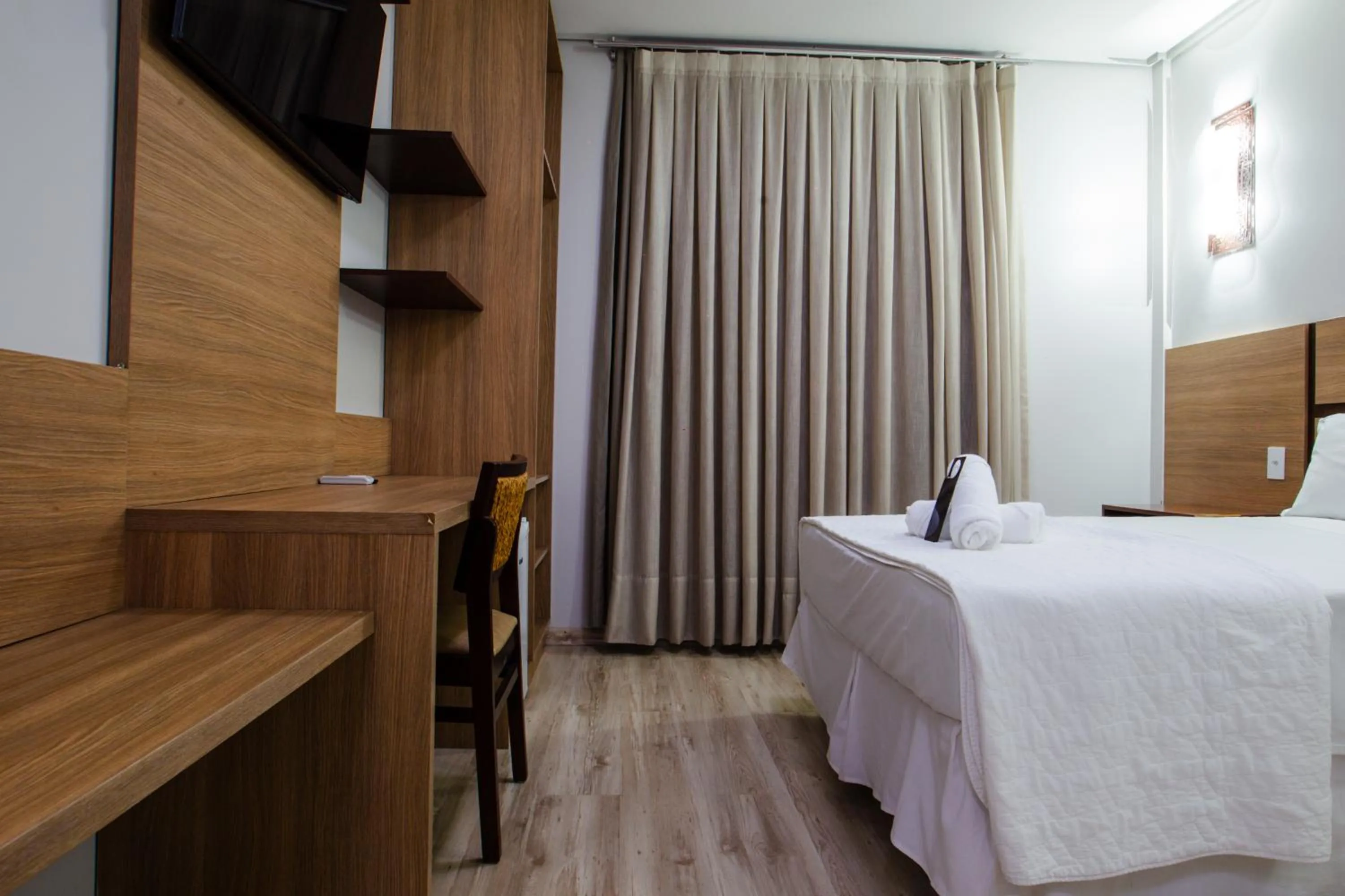 Bedroom, Bed in Rede Andrade Rio Branco