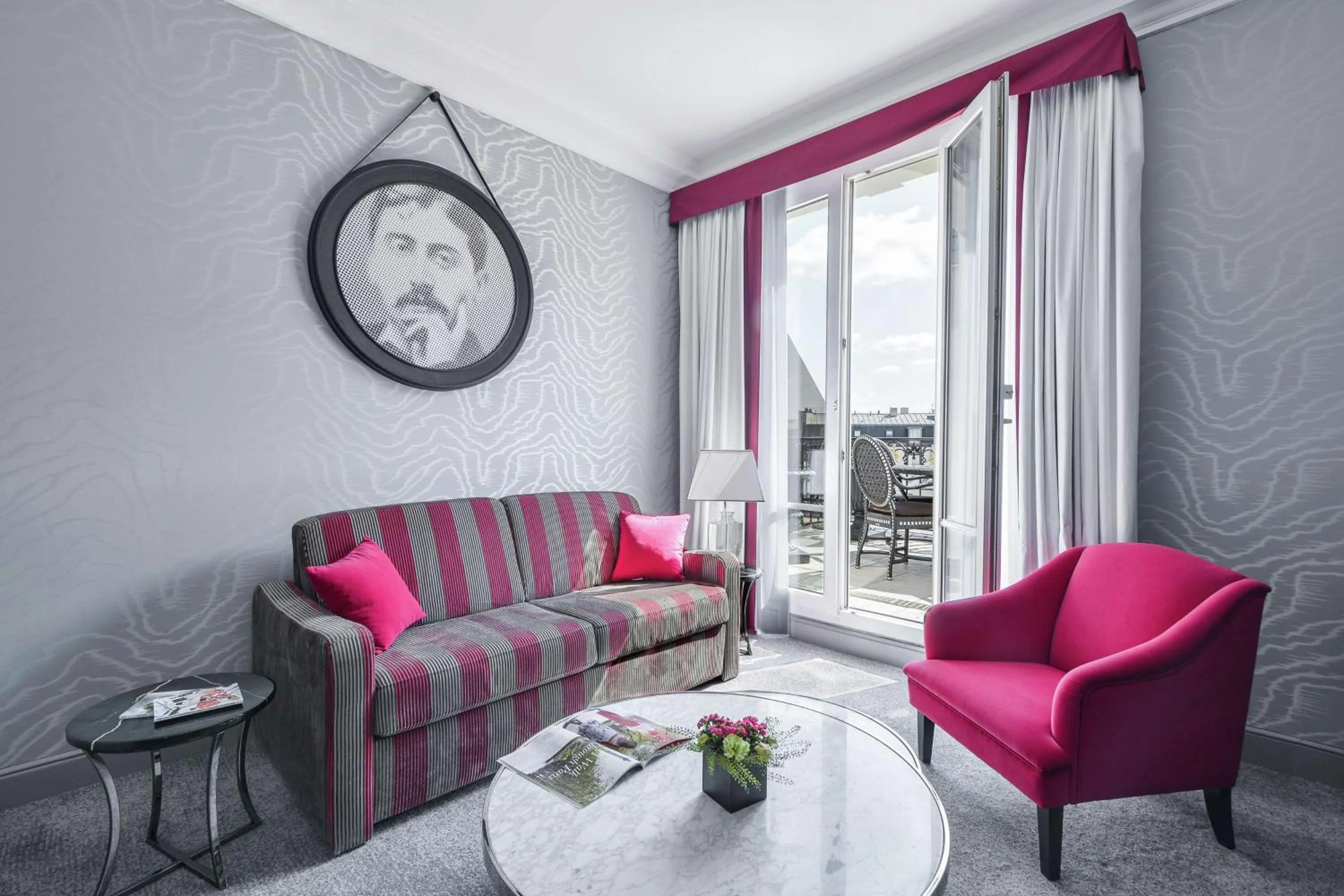 Living room in Maison Astor Paris, Curio Collection by Hilton