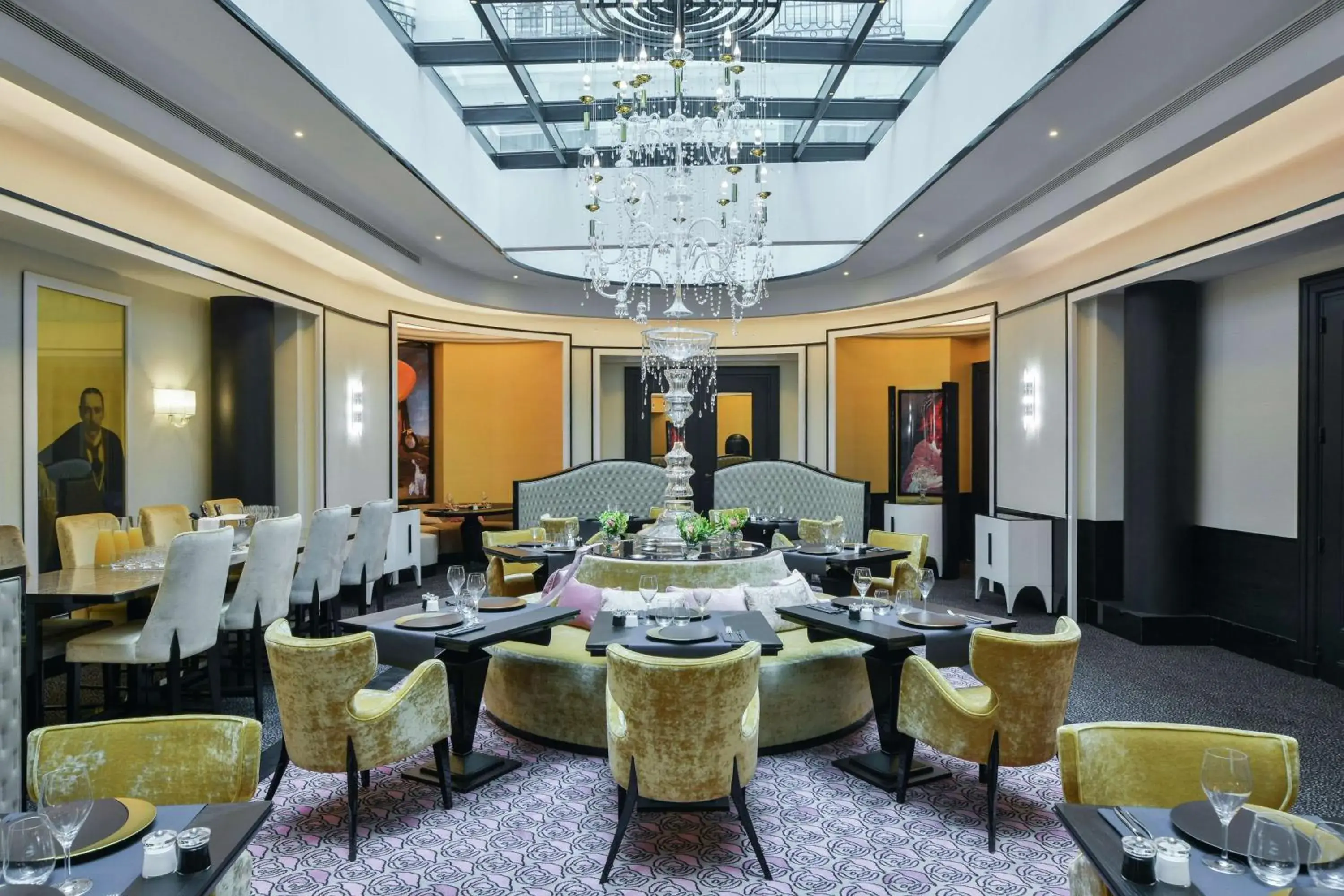 Restaurant/places to eat in Maison Astor Paris, Curio Collection by Hilton Restaurant/places to eat in Maison Astor Paris, Curio Collection by Hilton