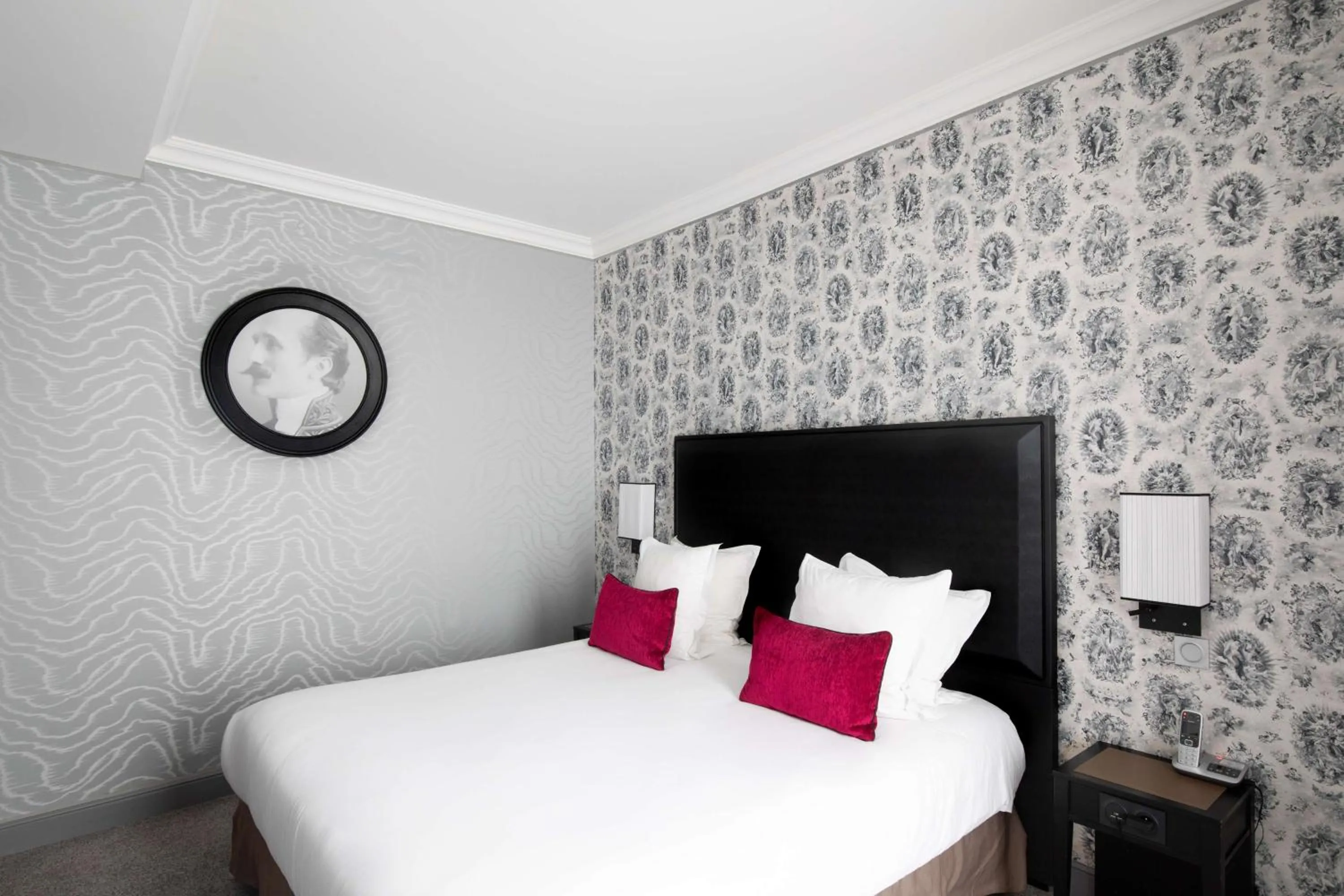 Bed in Maison Astor Paris, Curio Collection by Hilton