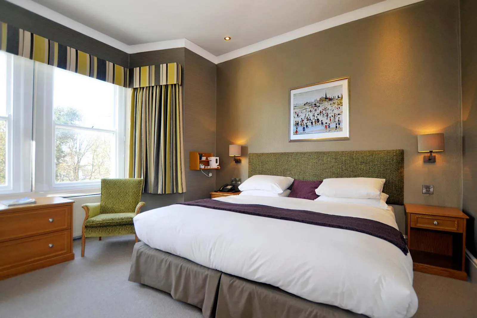 Photo of the whole room, Bed in Ardington Hotel