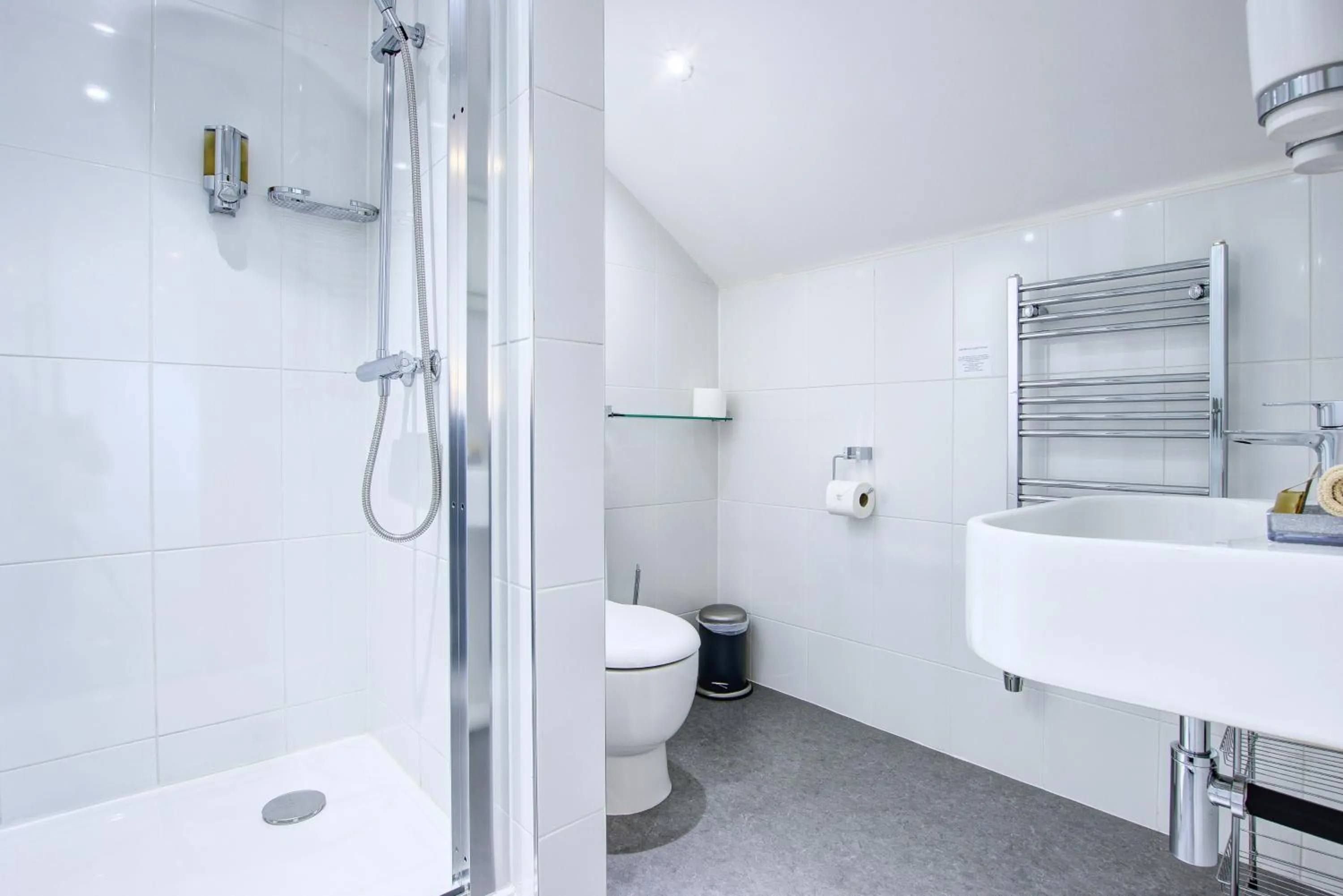 Bathroom in Rooms At Aysgarth ,Town Ends