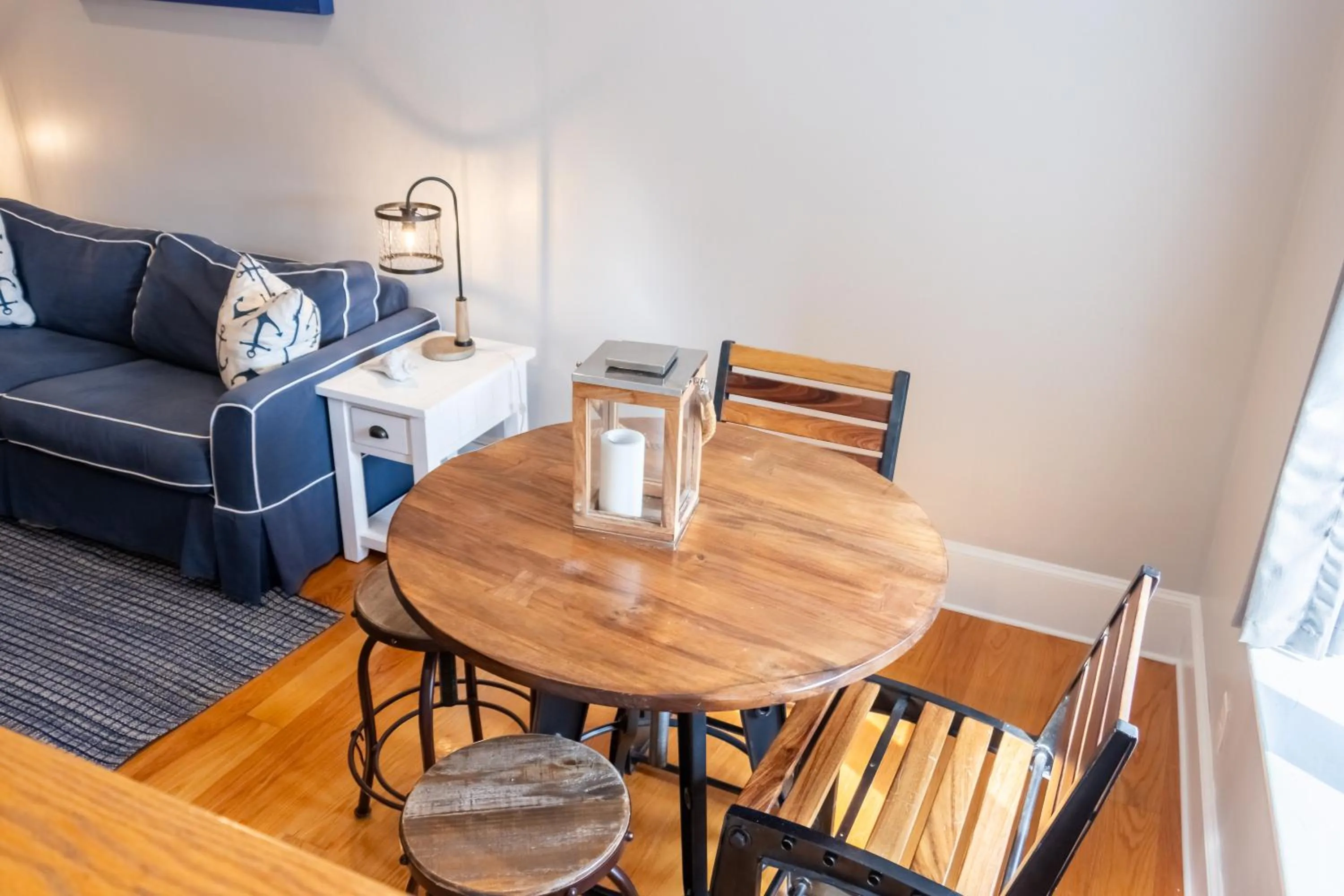 The Newport Lofts - 194 Thames Street