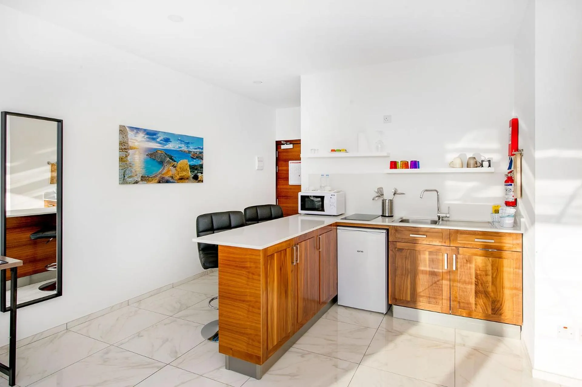 Kitchen or kitchenette in South Wind Guesthouse