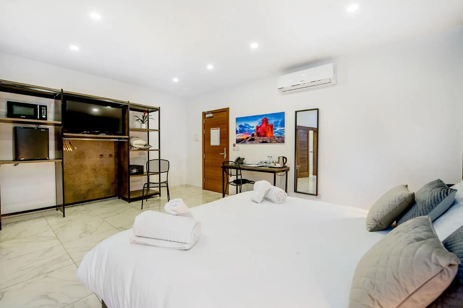 Photo of the whole room, Bed in South Wind Guesthouse Photo of the whole room, Bed in South Wind Guesthouse