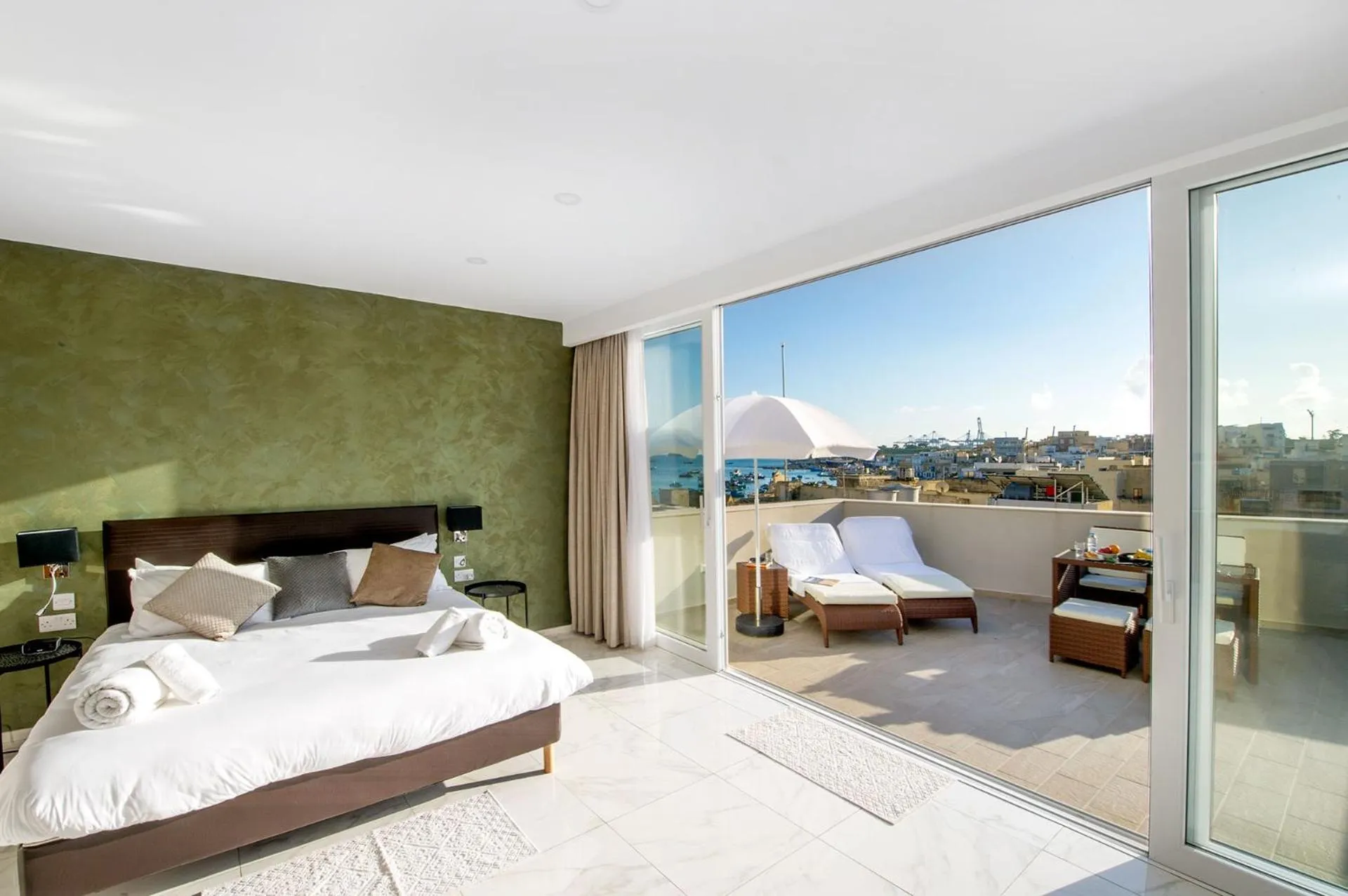 Photo of the whole room, Bed in South Wind Guesthouse