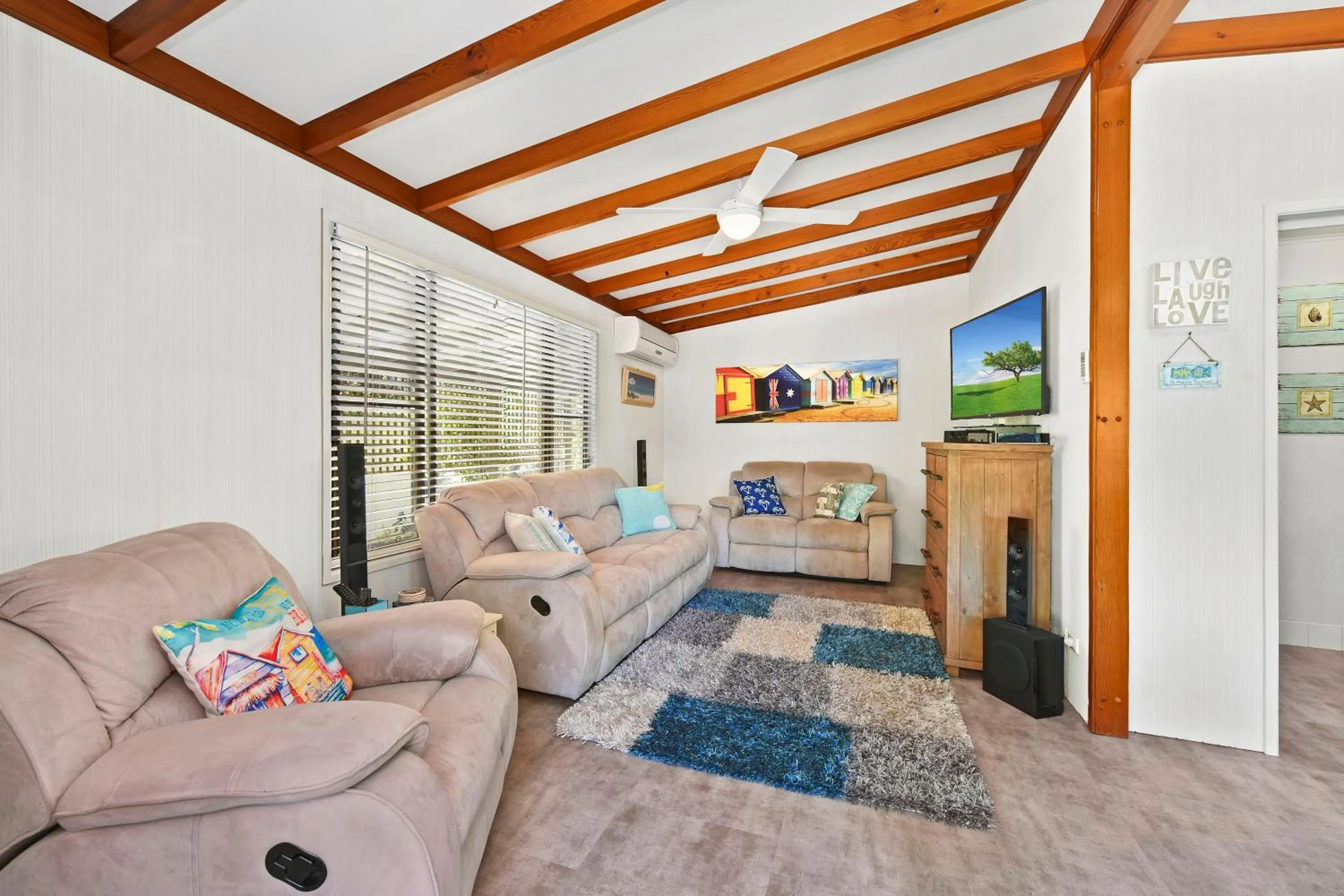 Living room in Flynns Beach Caravan Park