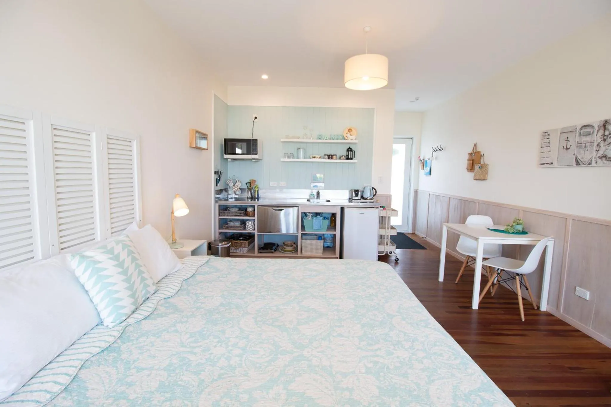 Bed in Leigh Central