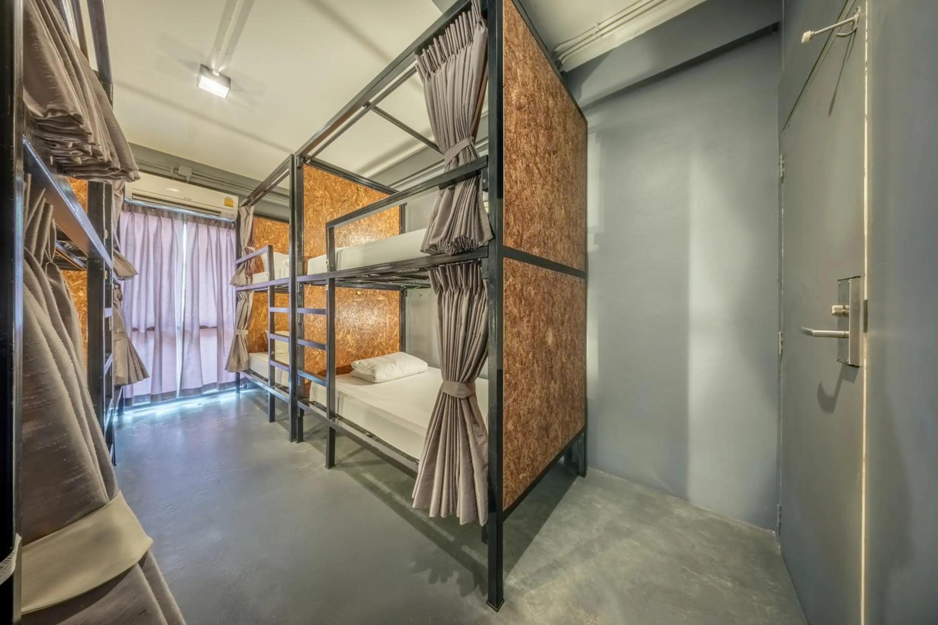 bunk bed, Bed in RALPH Bangkok