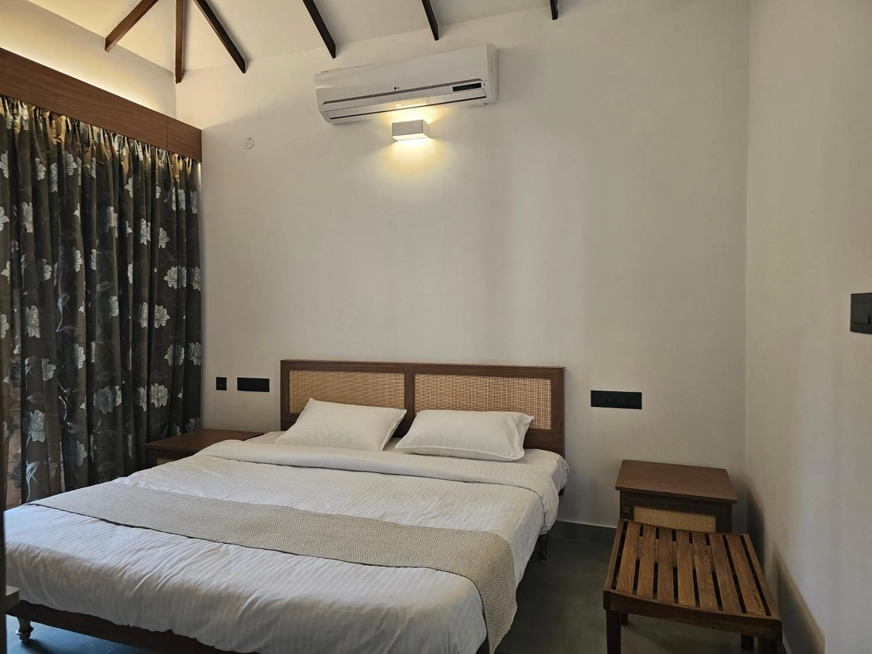 Superior Double or Twin Room with Garden View in The Isle By Area 707