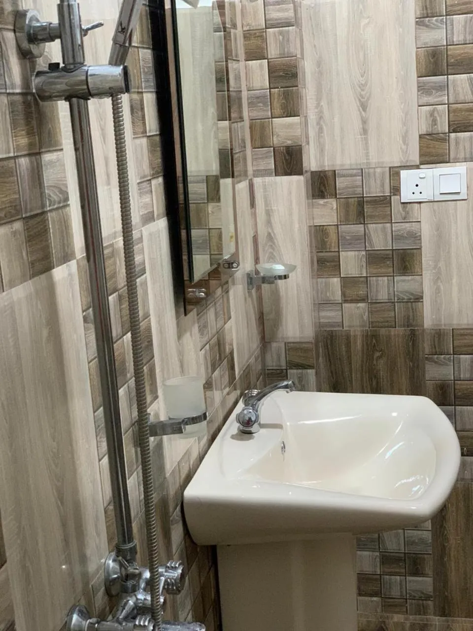 Shower in Thammenna Eco Cabins