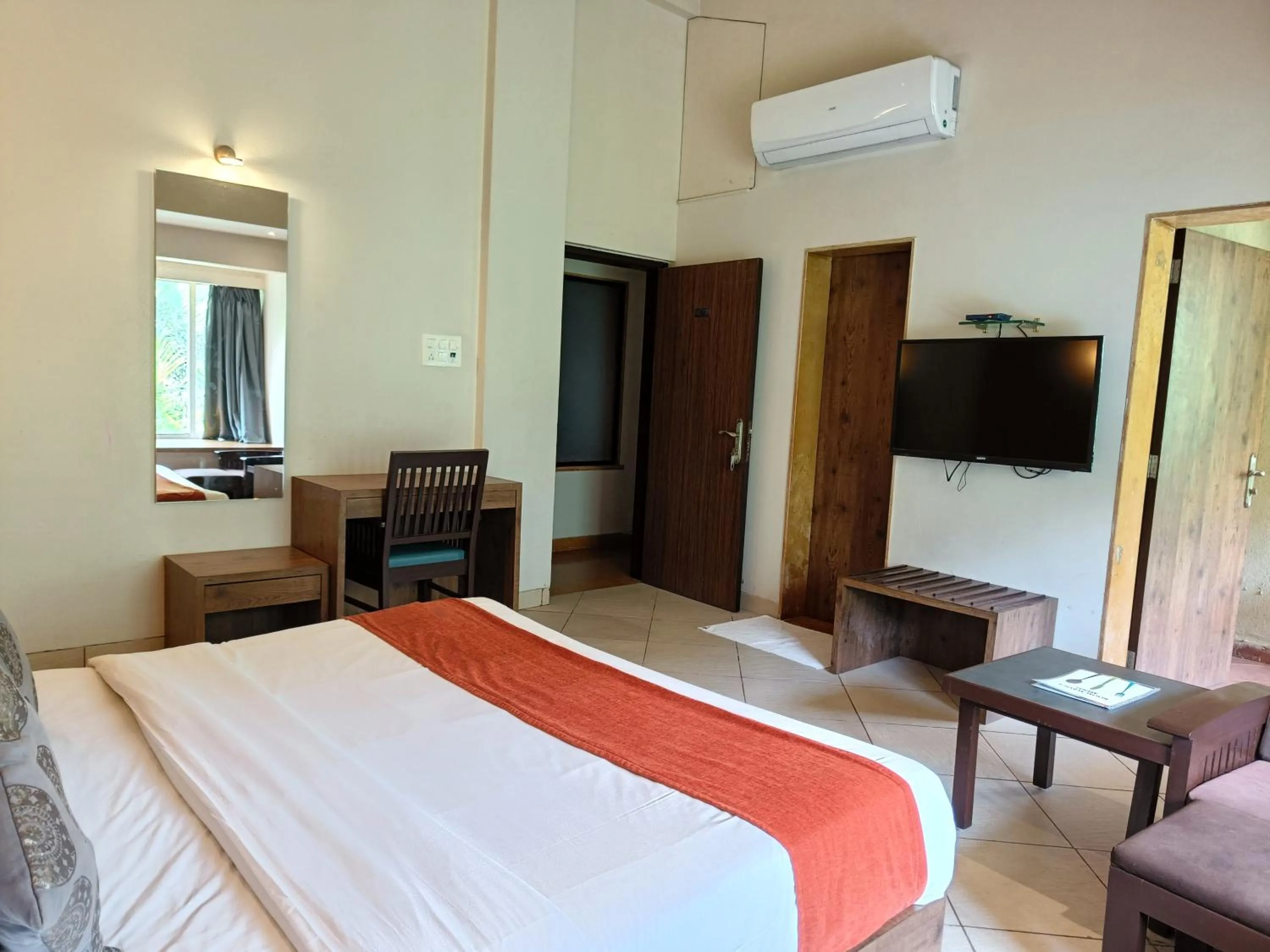 Bed in Misty Meadows, Lonavala