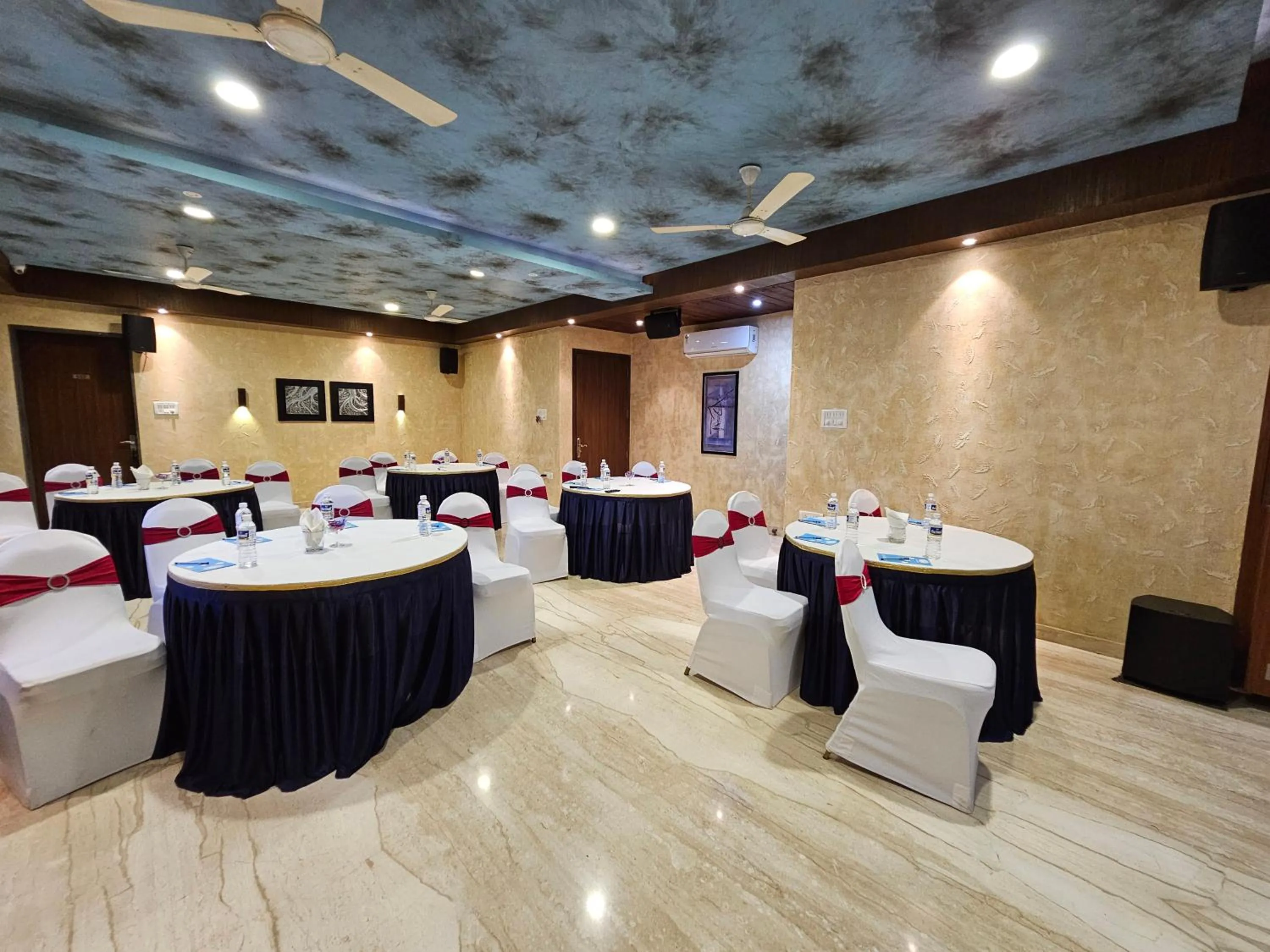 Misty Meadows, Lonavala